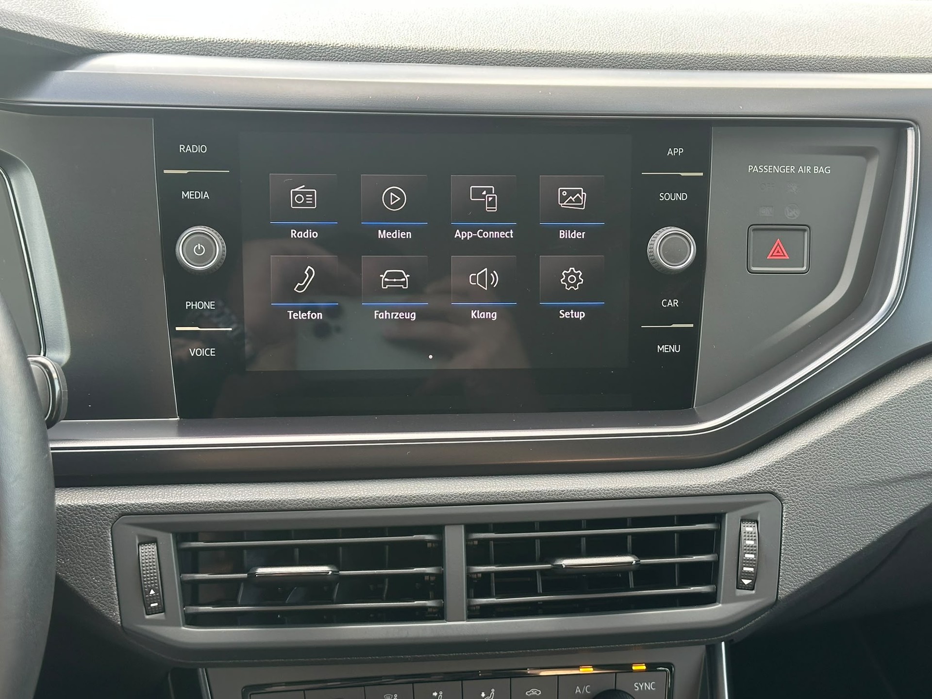 VW Polo 1.0 BMT Trendline-image-16