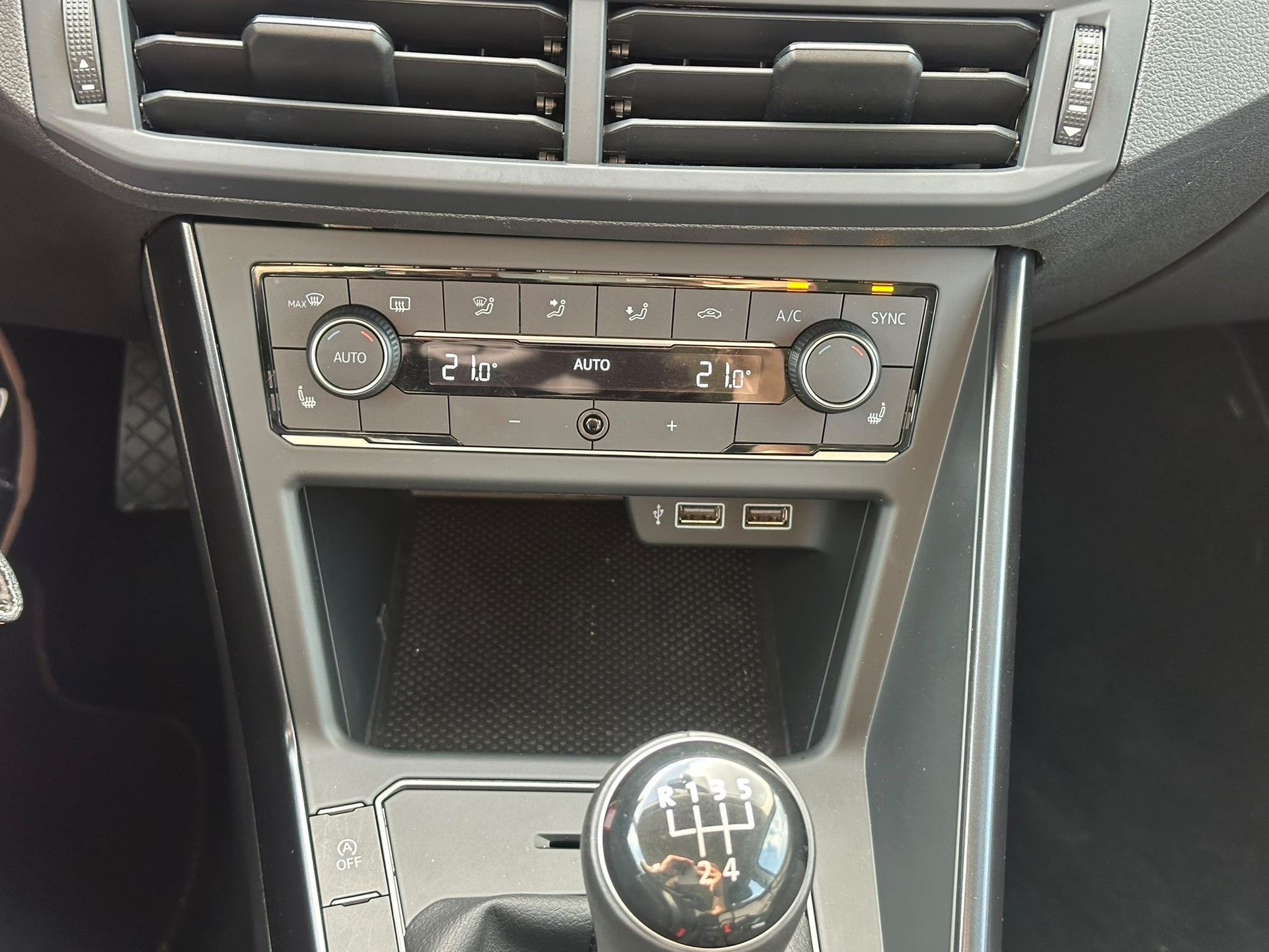 VW Polo 1.0 BMT Trendline-image-19