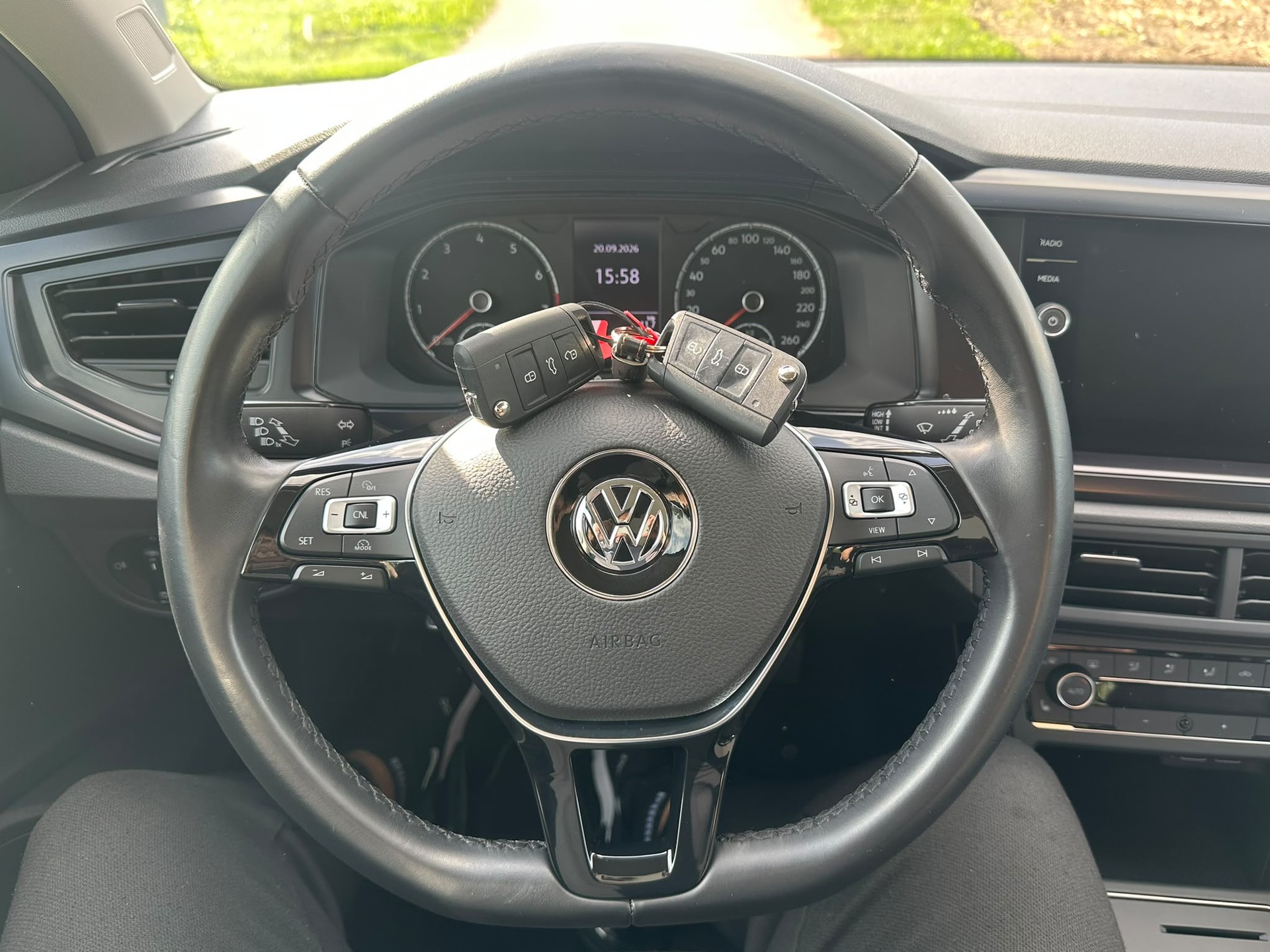 VW Polo 1.0 BMT Trendline-image-13