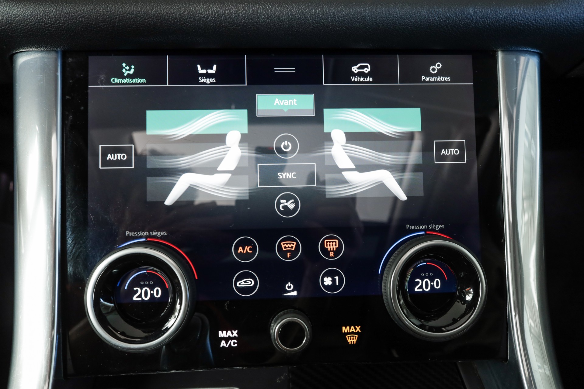 LAND ROVER Range Rover Sport P400e 2.0 I4 PHEV SE Automatic Suspension pneumatique / Matrix LED / Caméra 360°-image-19