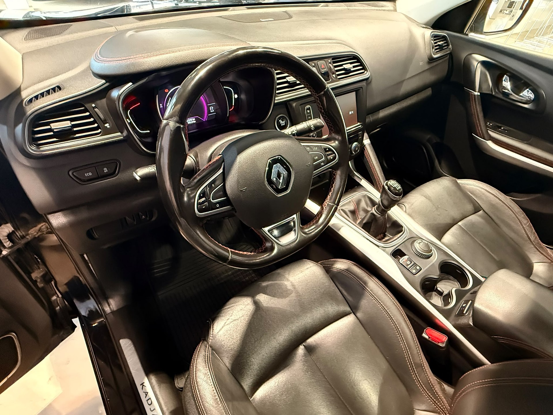 RENAULT Kadjar 1.6 dCi Swiss Edition 4x4-image-8