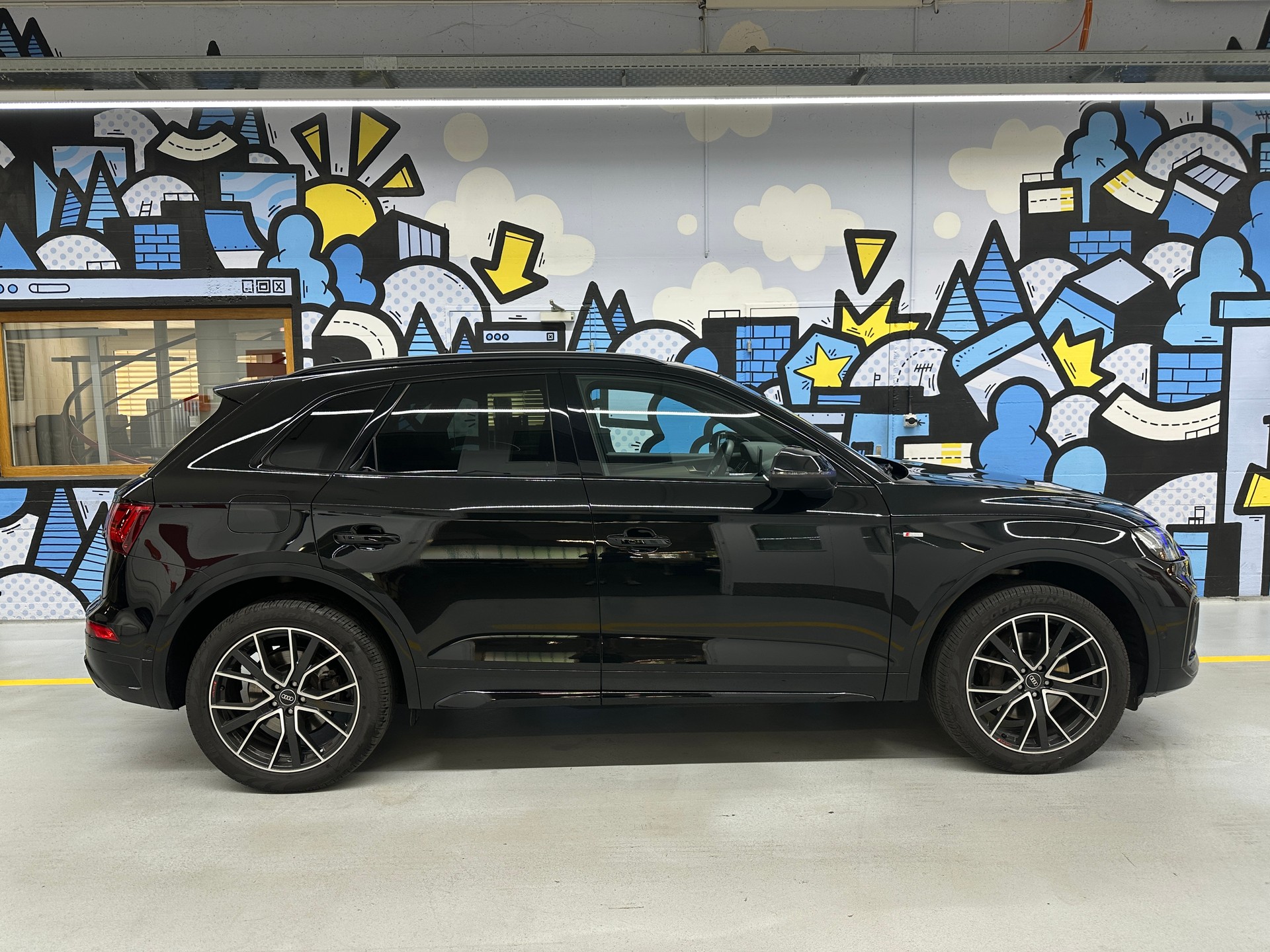 AUDI Q5 50 TFSI e PHEV S line quattro S-tronic-image-2