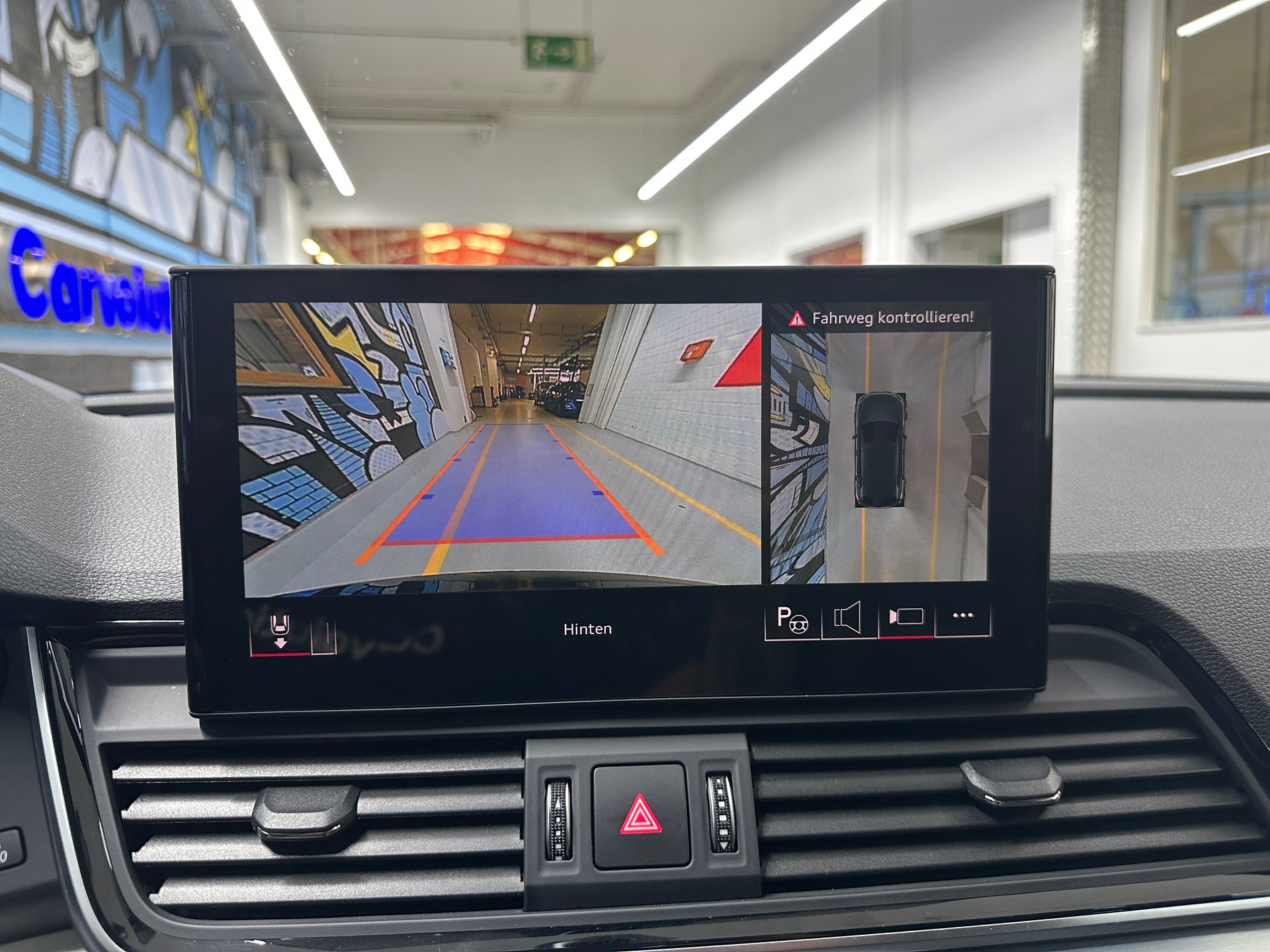 AUDI Q5 50 TFSI e PHEV S line quattro S-tronic-image-11