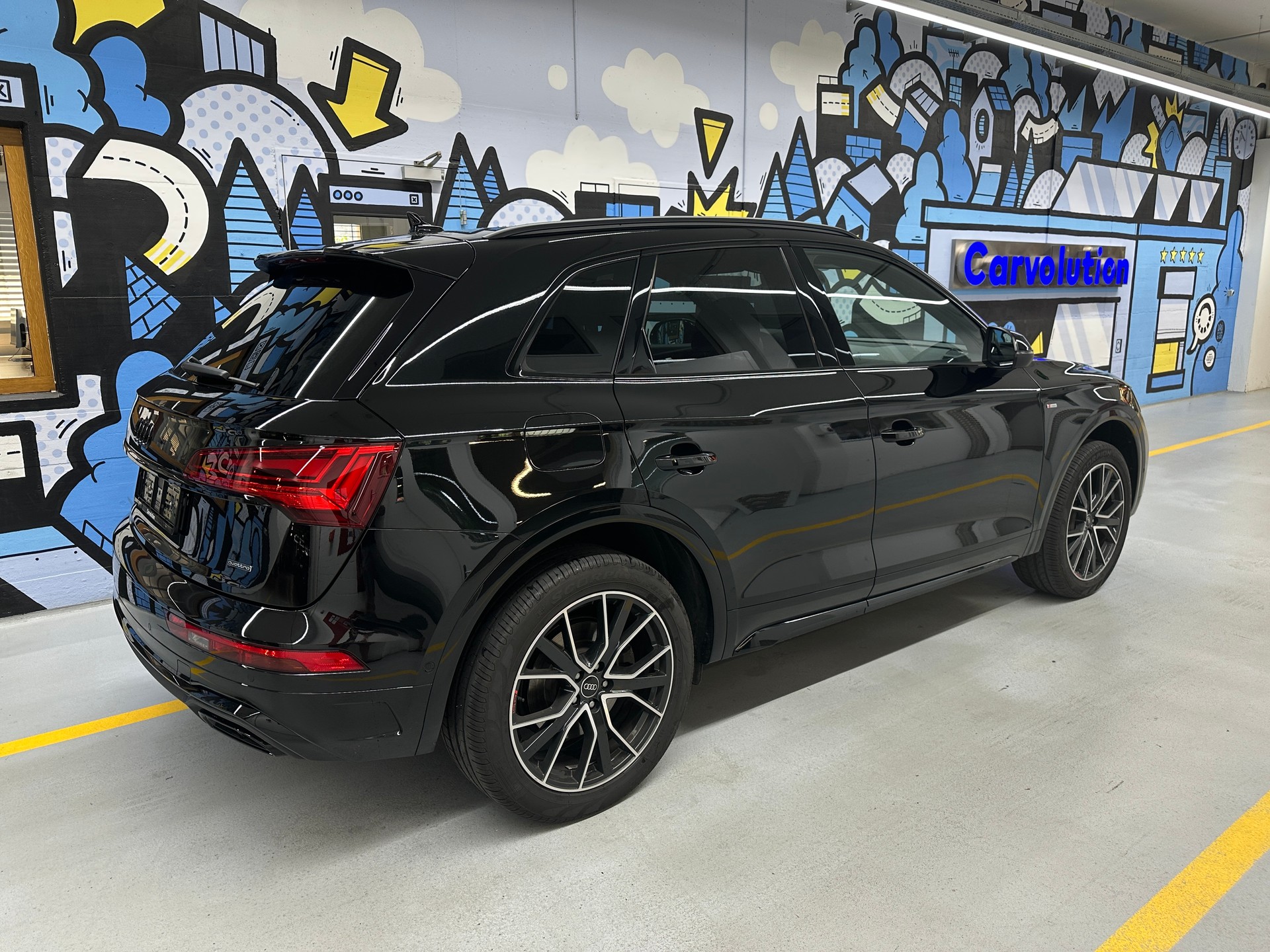 AUDI Q5 50 TFSI e PHEV S line quattro S-tronic-image-3