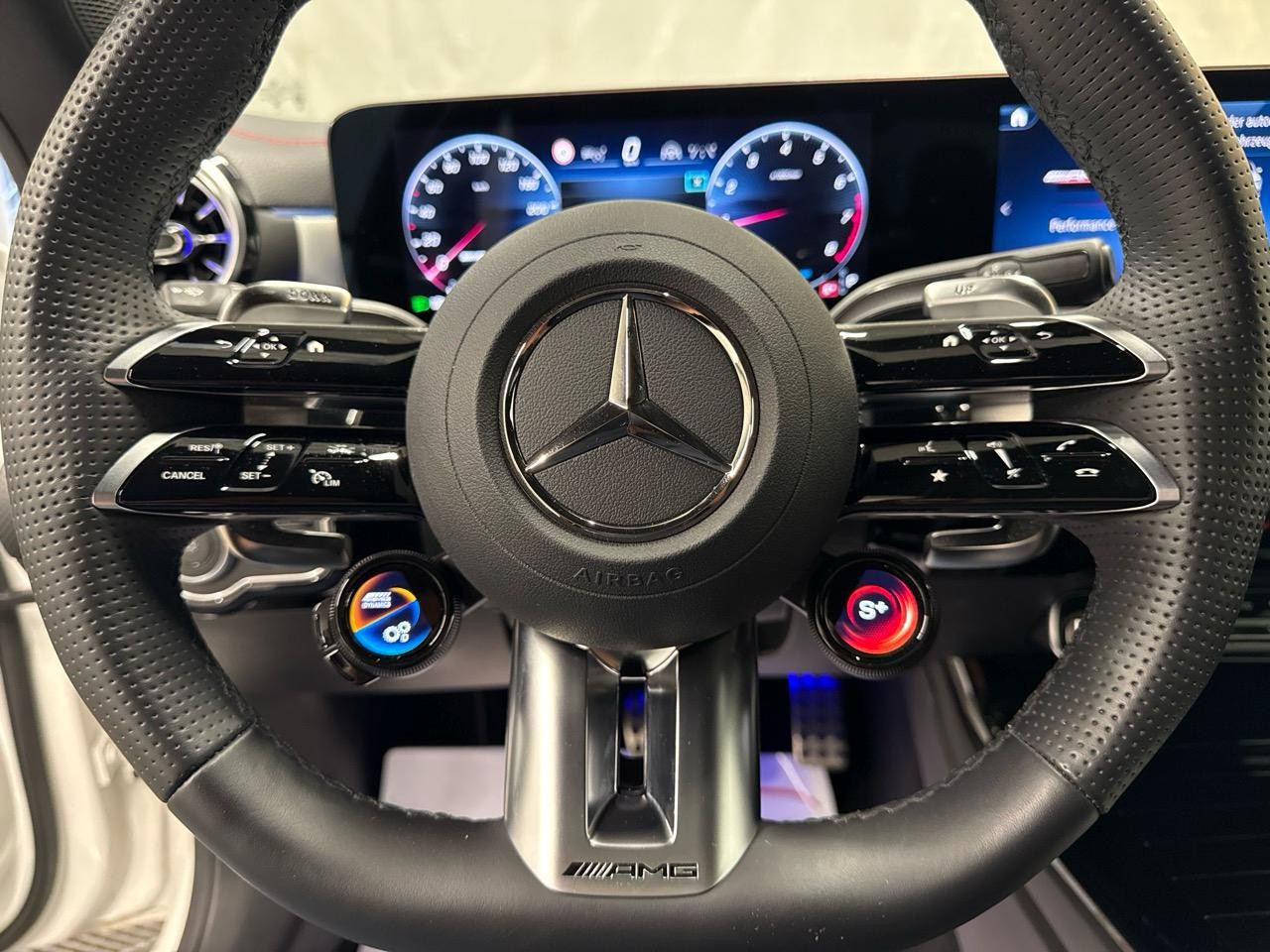 MERCEDES-BENZ CLA 35 AMG 4Matic 8G-DCT-image-8