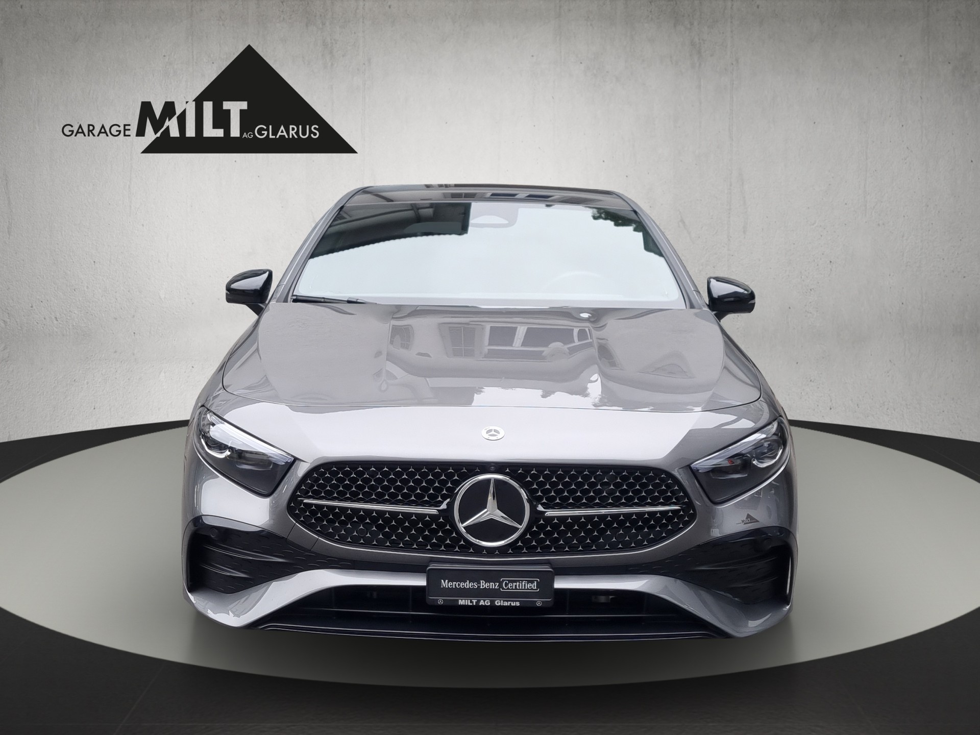 MERCEDES-BENZ A 220 AMG Line 4m-image-1