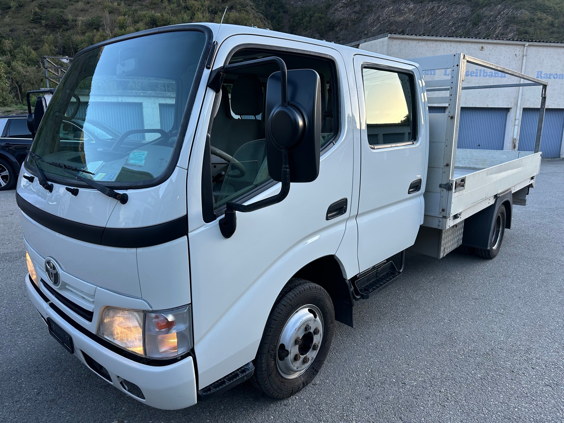 TOYOTA Dyna 150 3.0D-4D-image-5