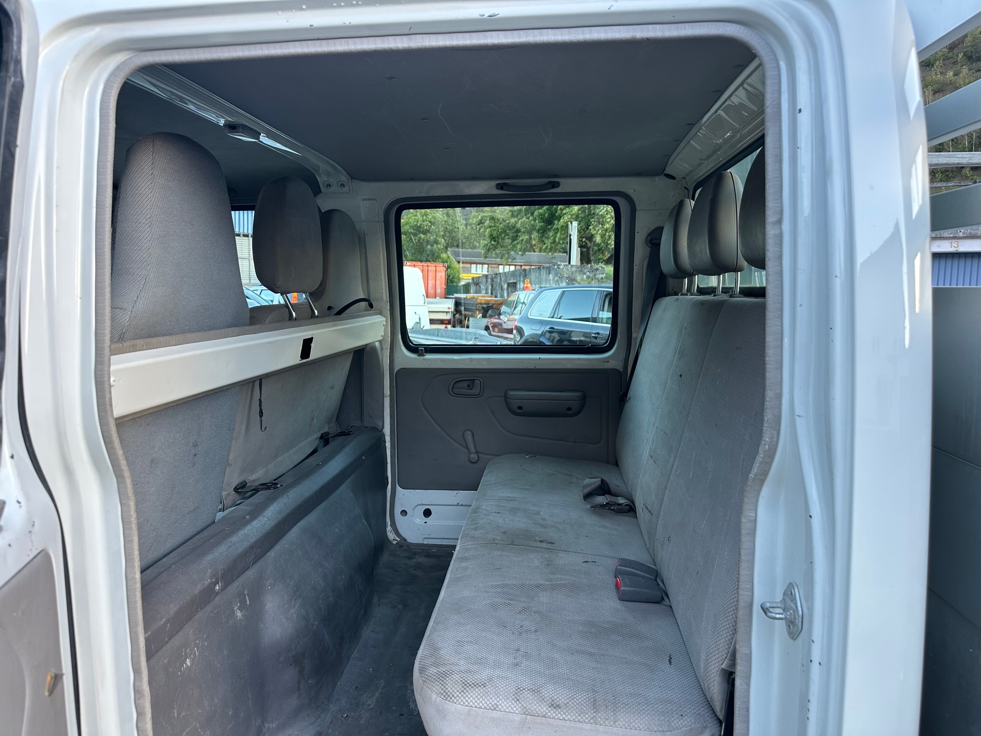 TOYOTA Dyna 150 3.0D-4D-image-15
