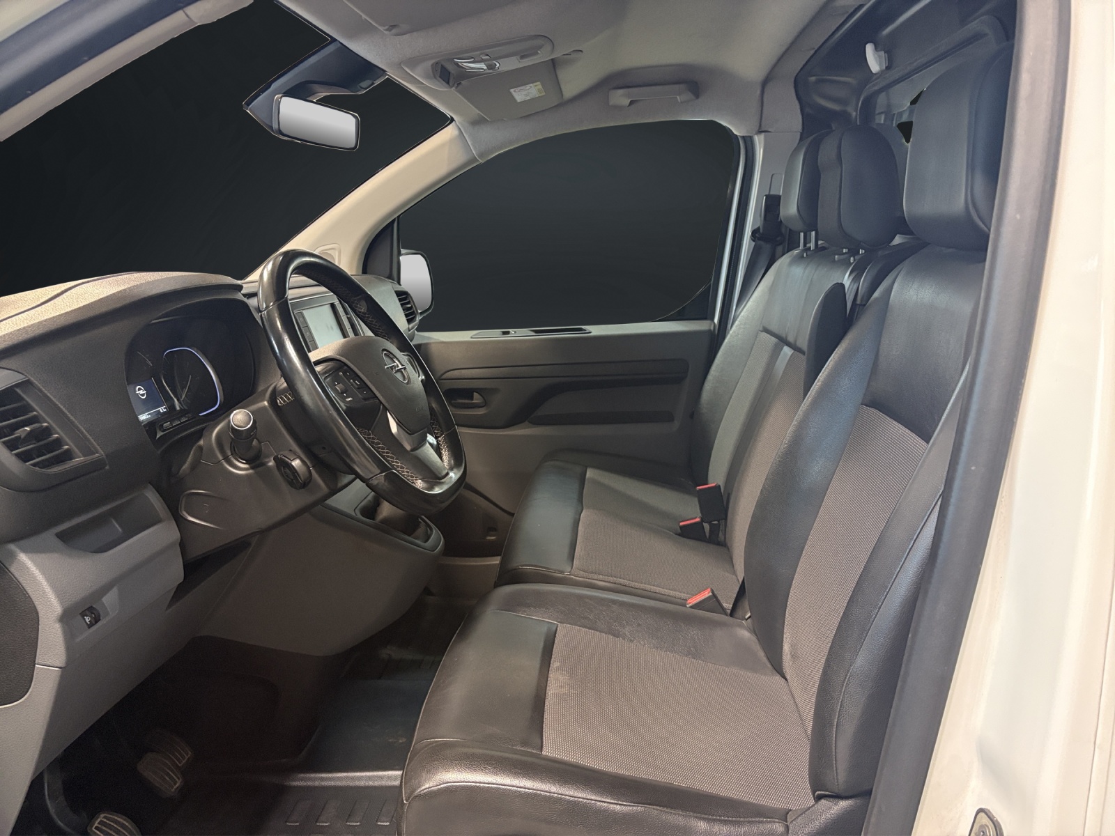 OPEL Vivaro Cargo 2.0 CDTI Enjoy s/s M-image-11