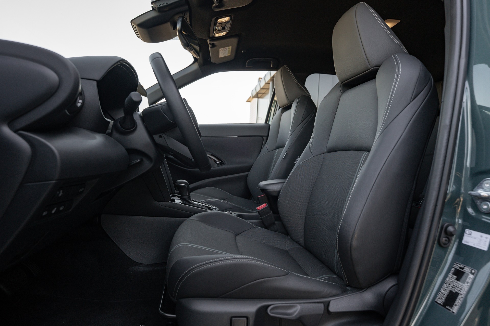 TOYOTA Yaris Cross 1.5 Executive 4x4 AWDi e-CVT-image-9