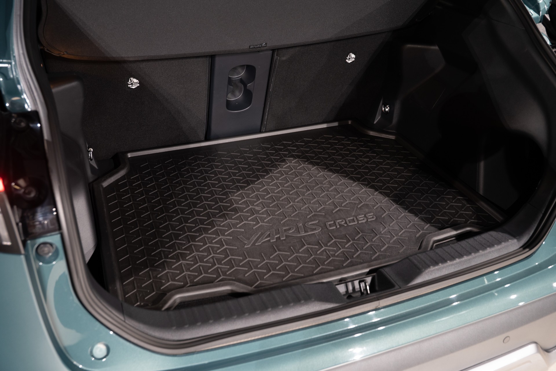 TOYOTA Yaris Cross 1.5 Executive 4x4 AWDi e-CVT-image-21