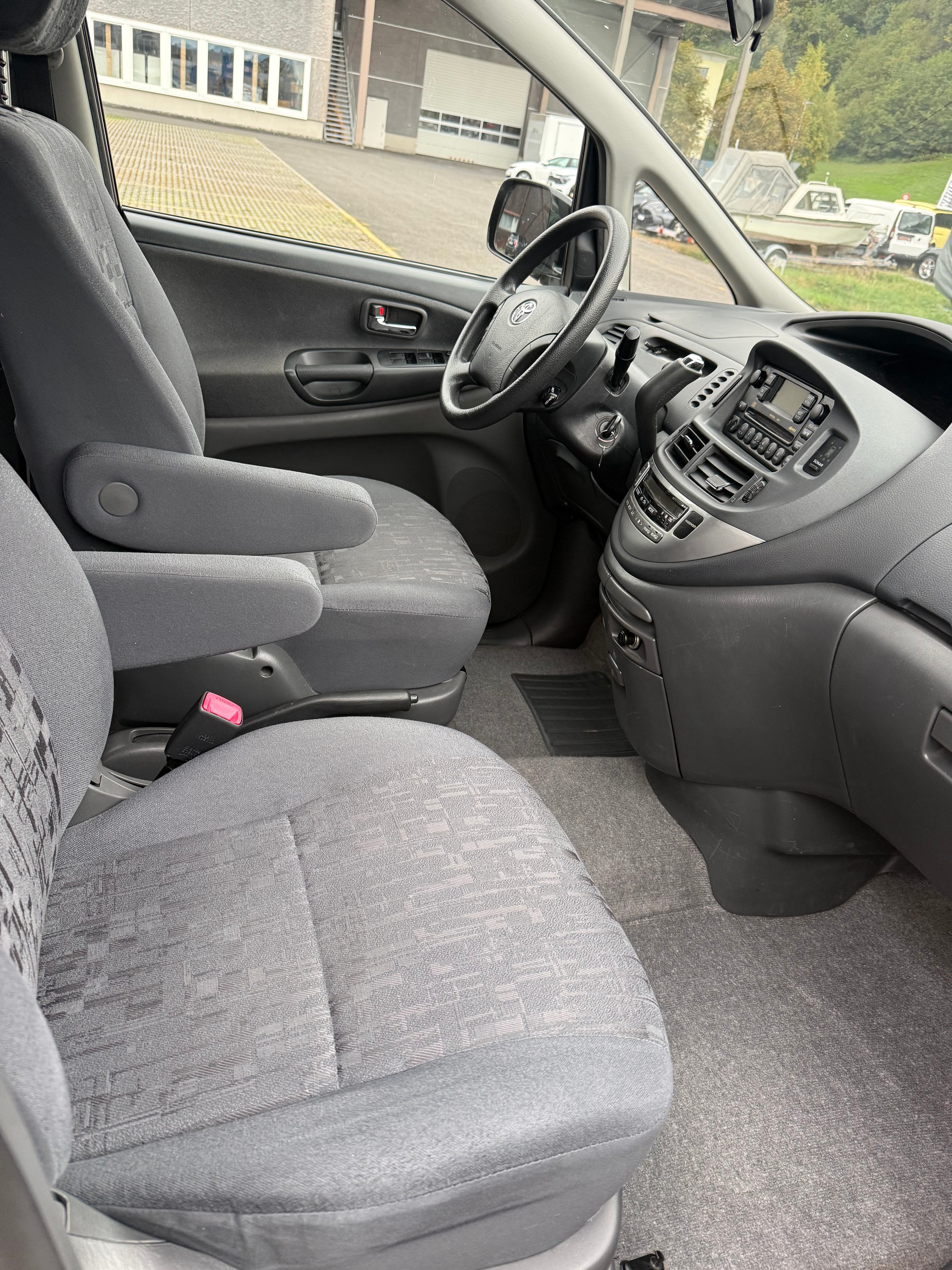 TOYOTA Previa 2.4 Linea Sol-image-8