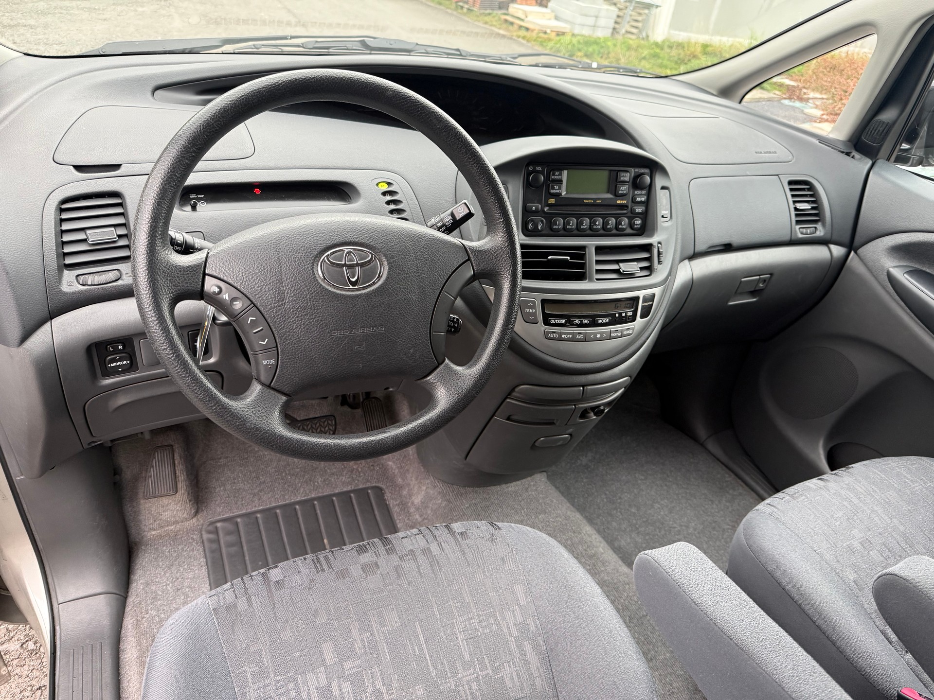 TOYOTA Previa 2.4 Linea Sol-image-6