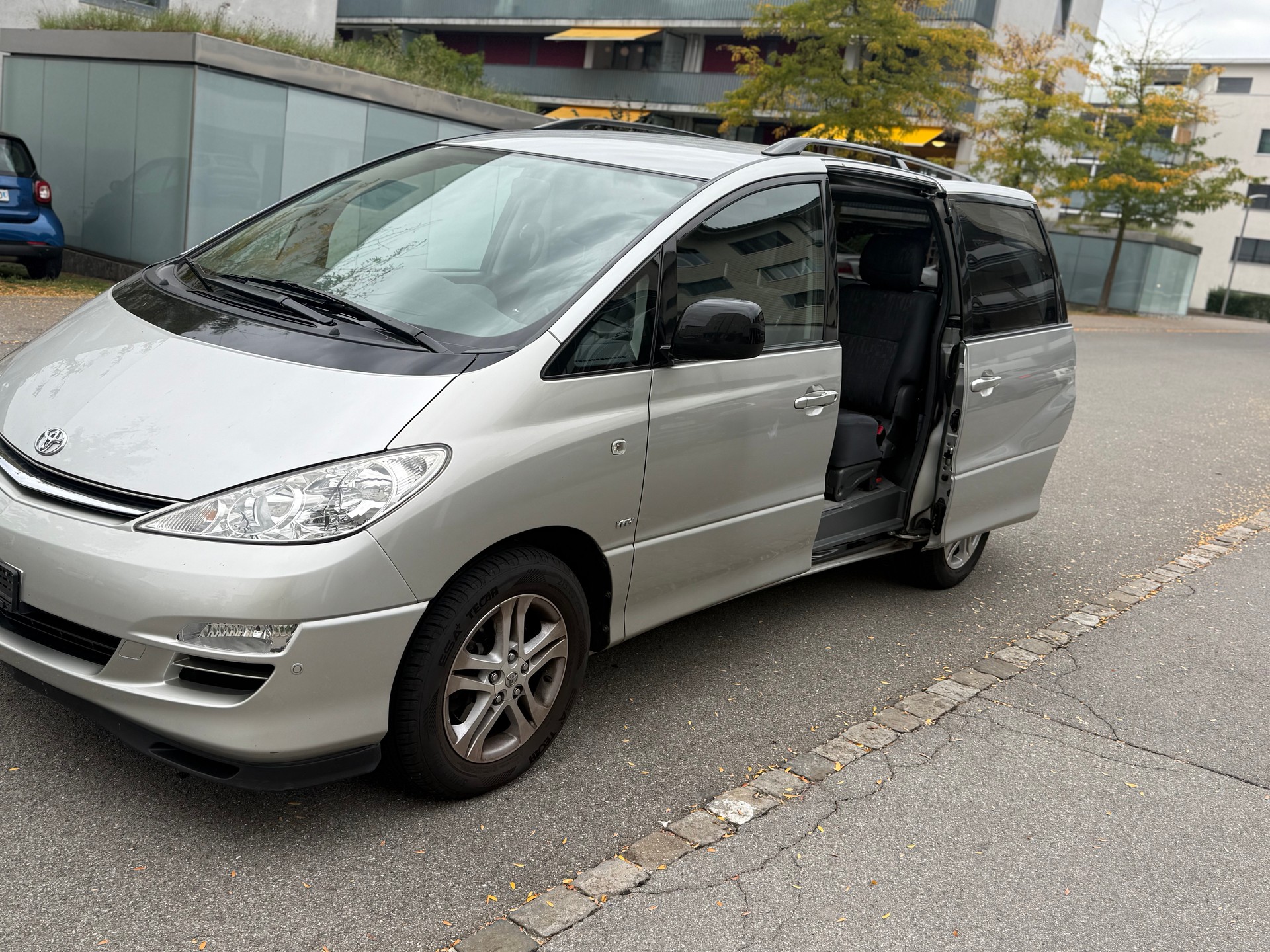TOYOTA Previa 2.4 Linea Sol-image-2
