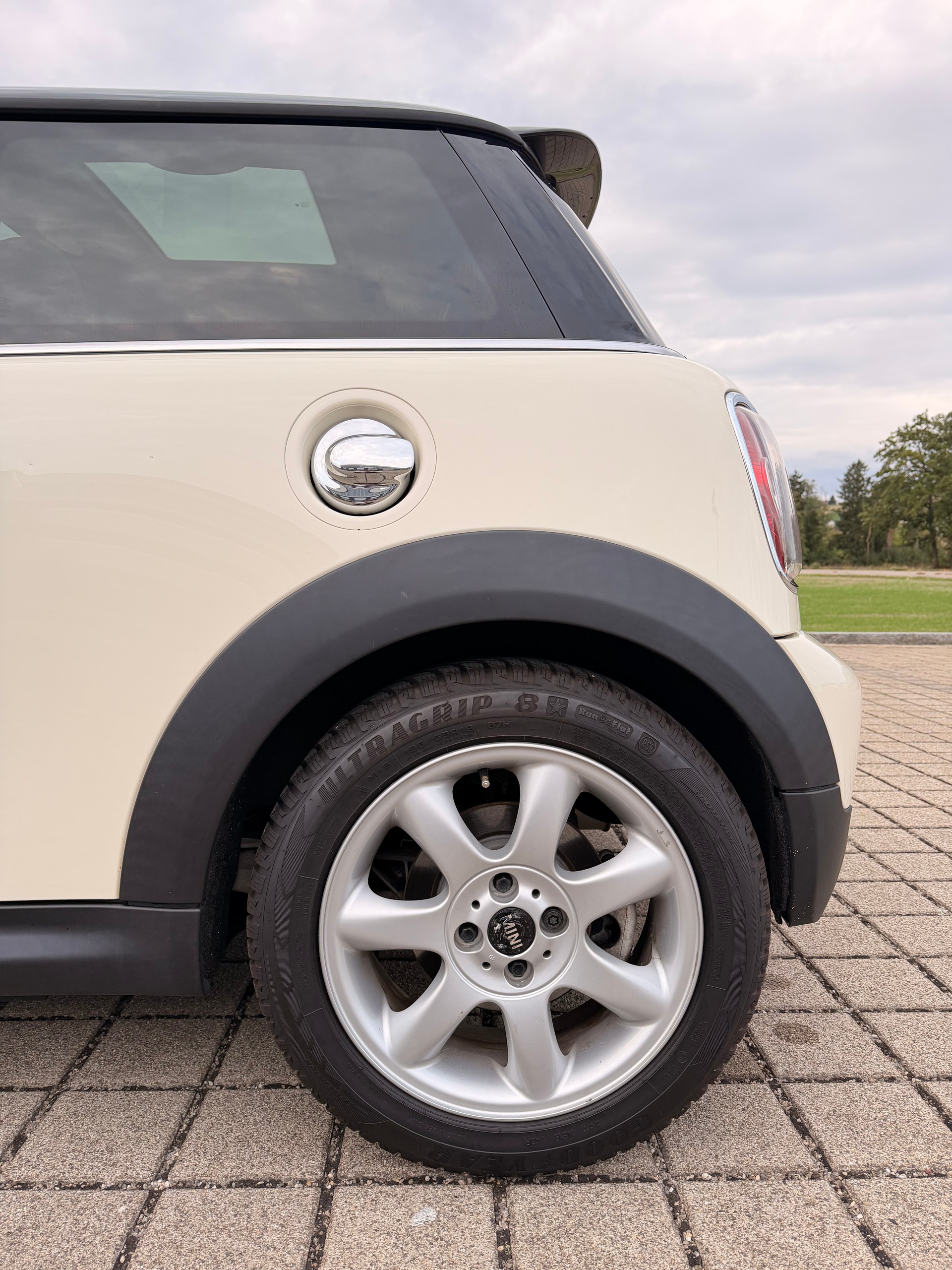 MINI Cooper S-image-13