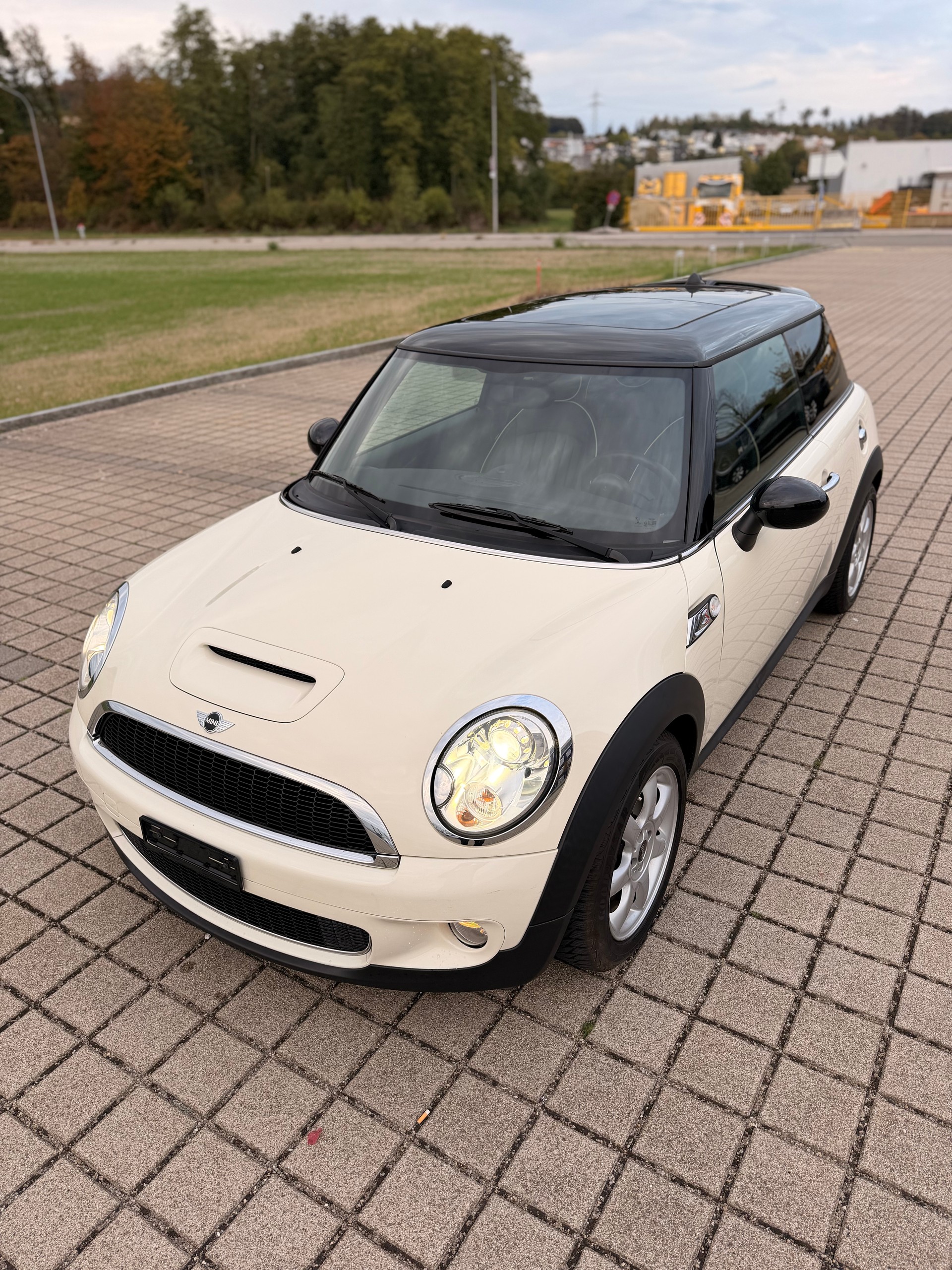 MINI Cooper S-image-1