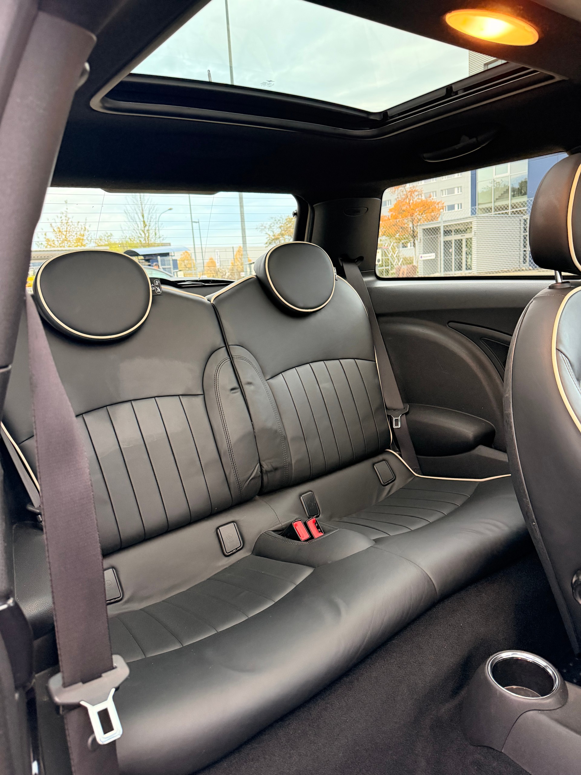 MINI Cooper S-image-29