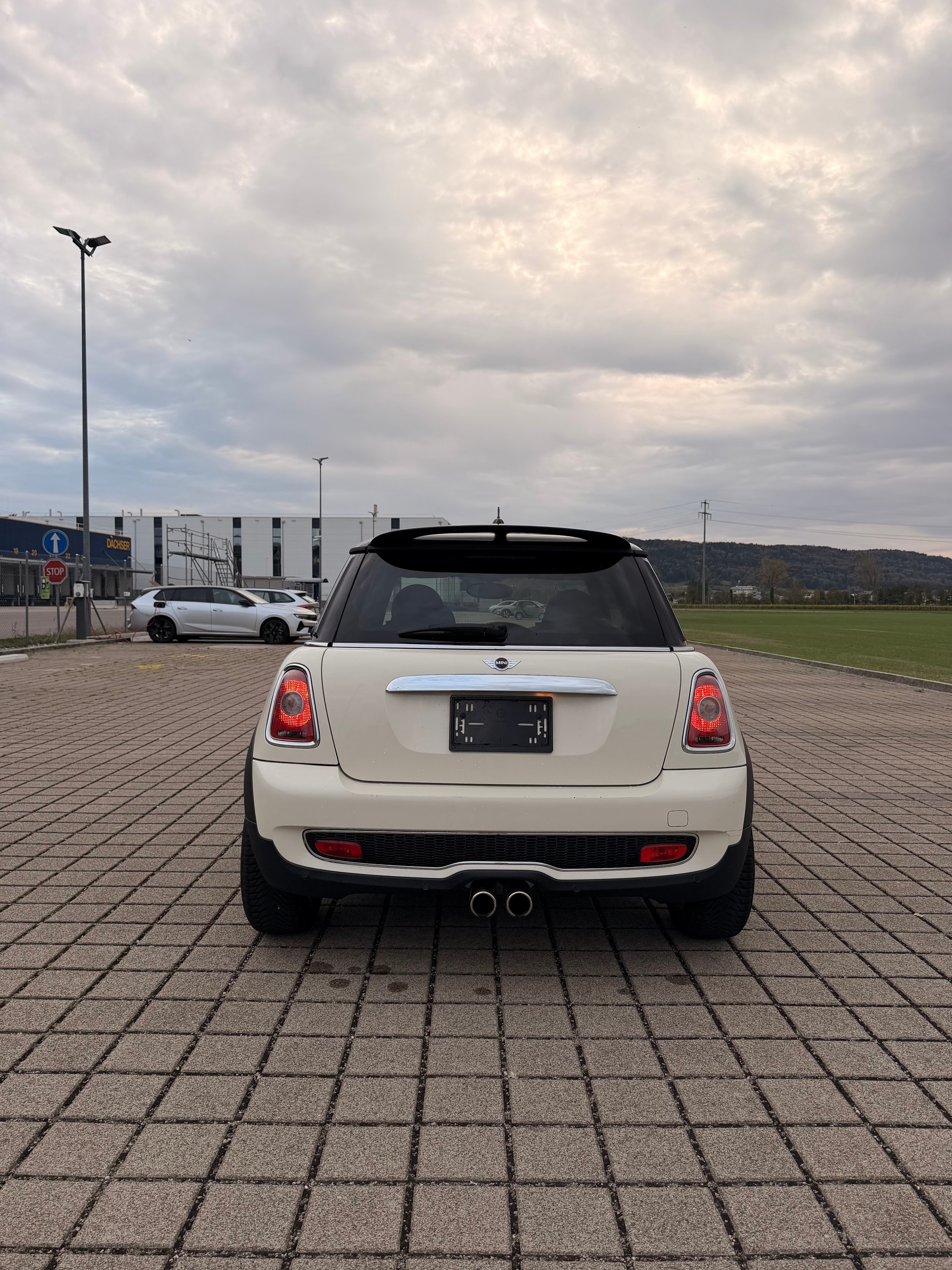MINI Cooper S-image-9