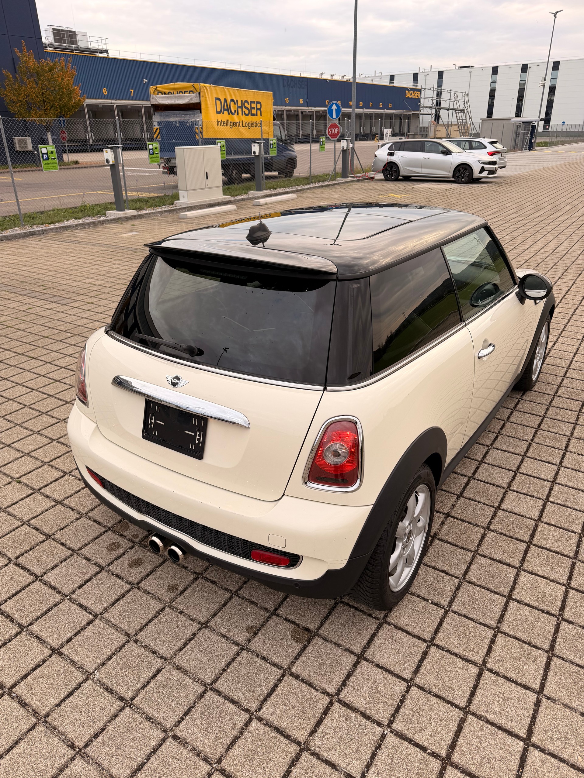 MINI Cooper S-image-8