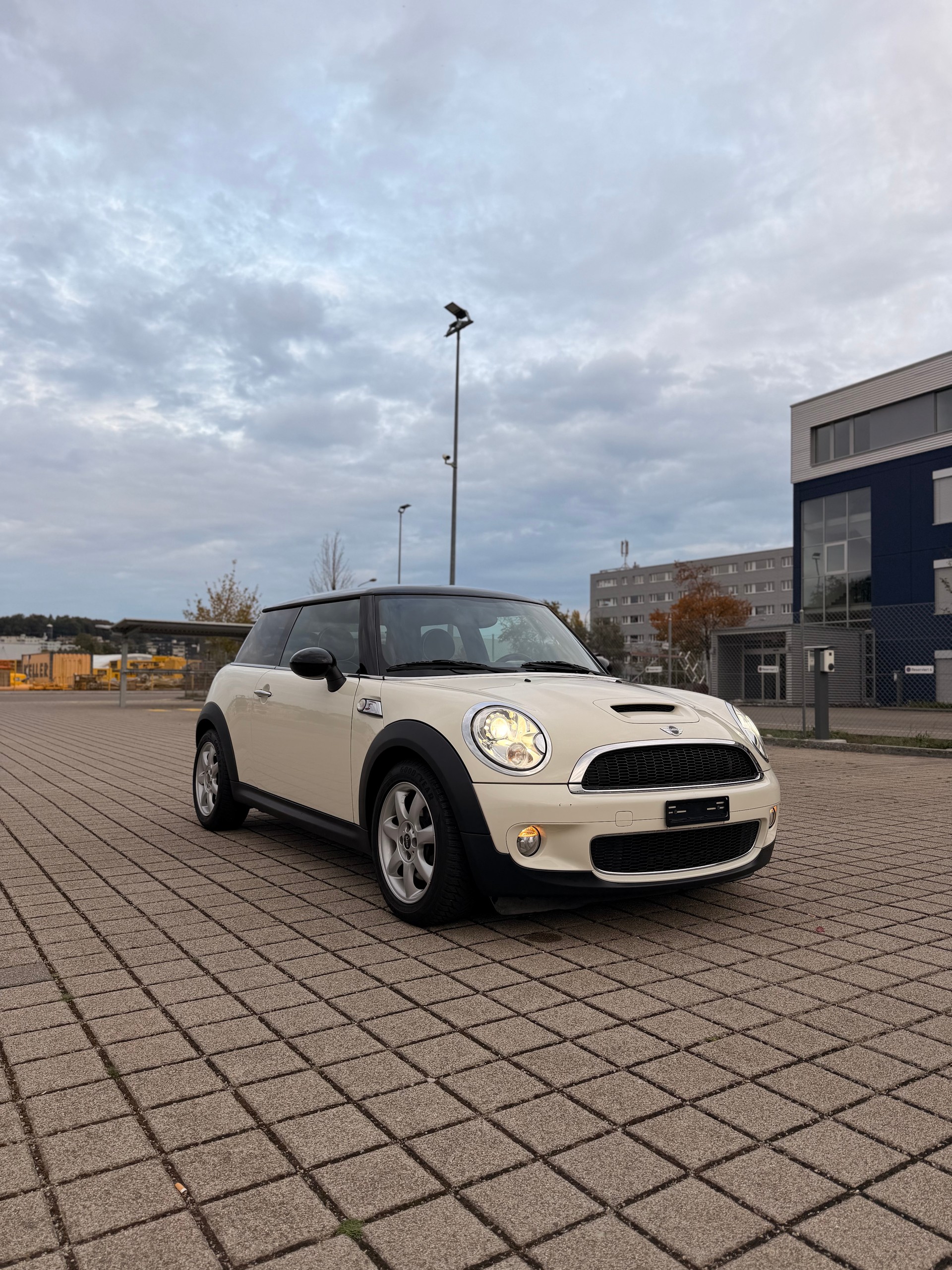 MINI Cooper S-image-4