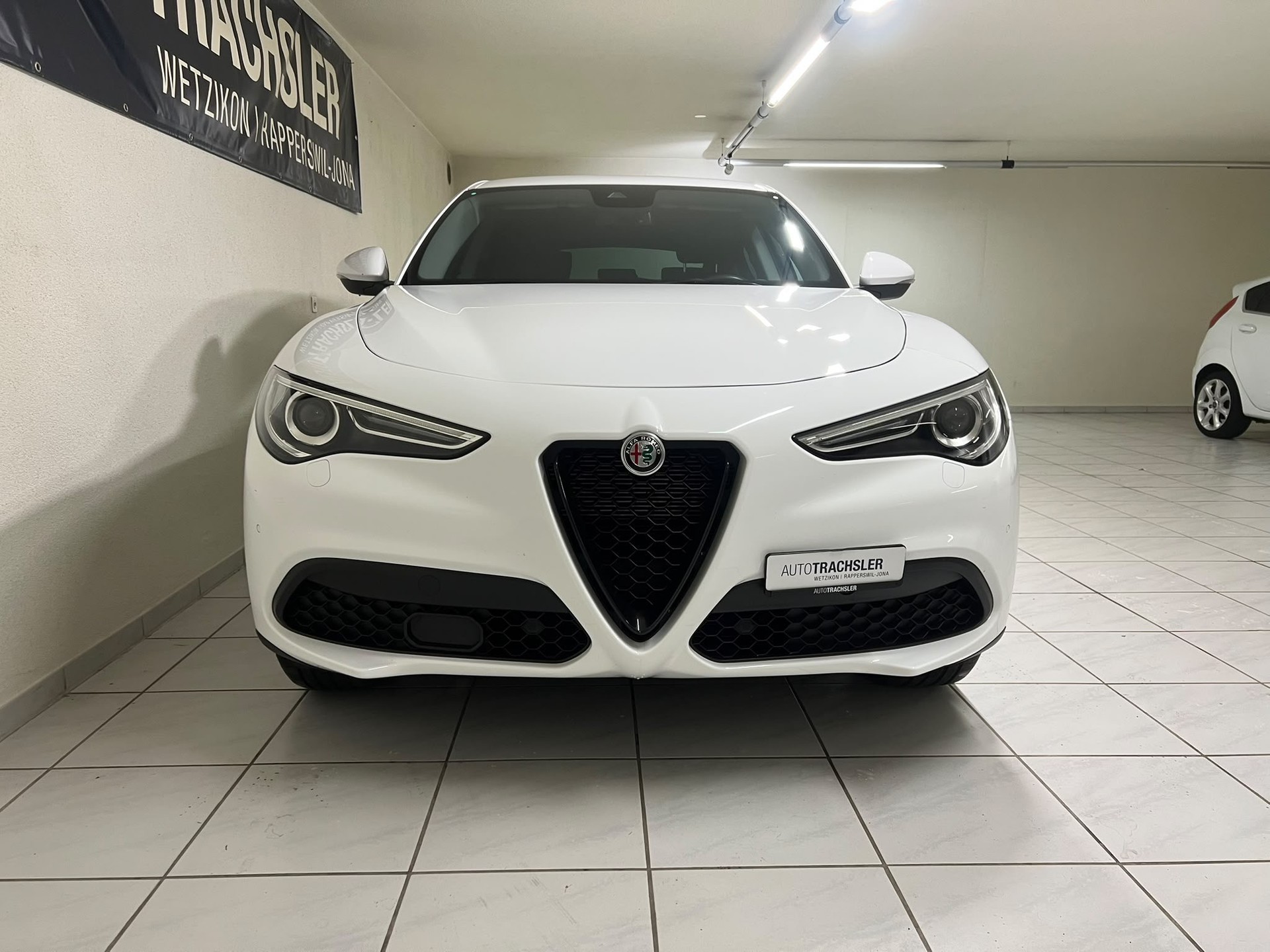 ALFA ROMEO Stelvio 2.0 Sprint Q4 Q4 Automatic-image-3