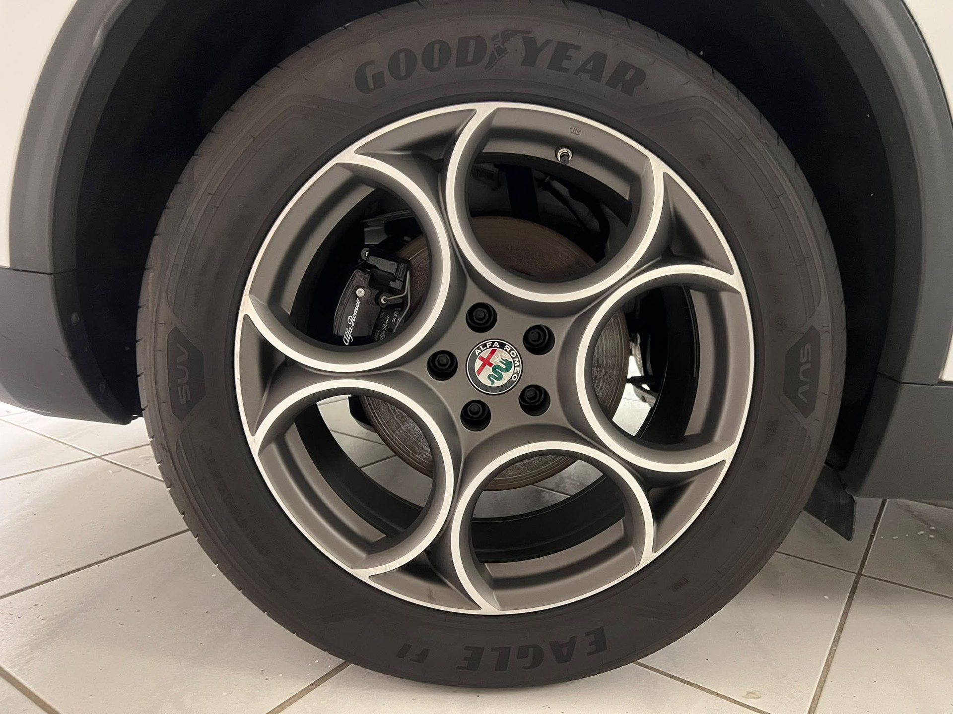 ALFA ROMEO Stelvio 2.0 Sprint Q4 Q4 Automatic-image-5