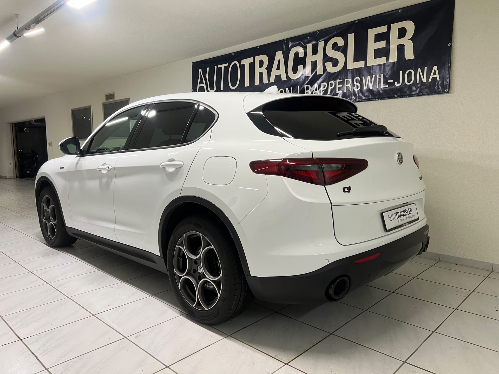 ALFA ROMEO Stelvio 2.0 Sprint Q4 Q4 Automatic-image-4