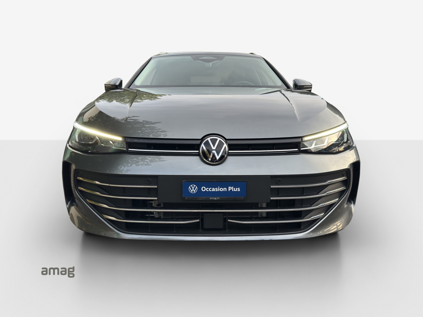 VW Passat Variant 2.0 TDI evo Business 4 Motion DSG-image-6
