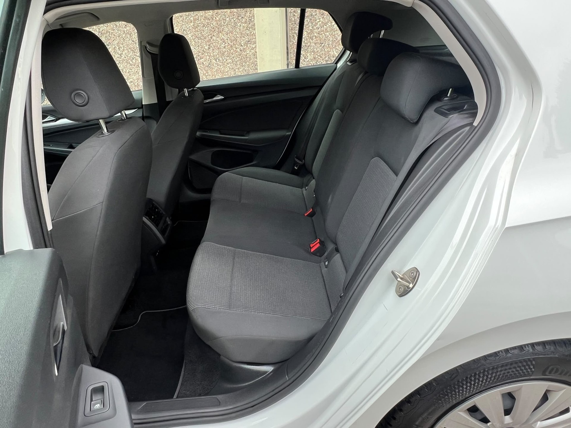 VW Golf 1.0 TSI Value-image-13