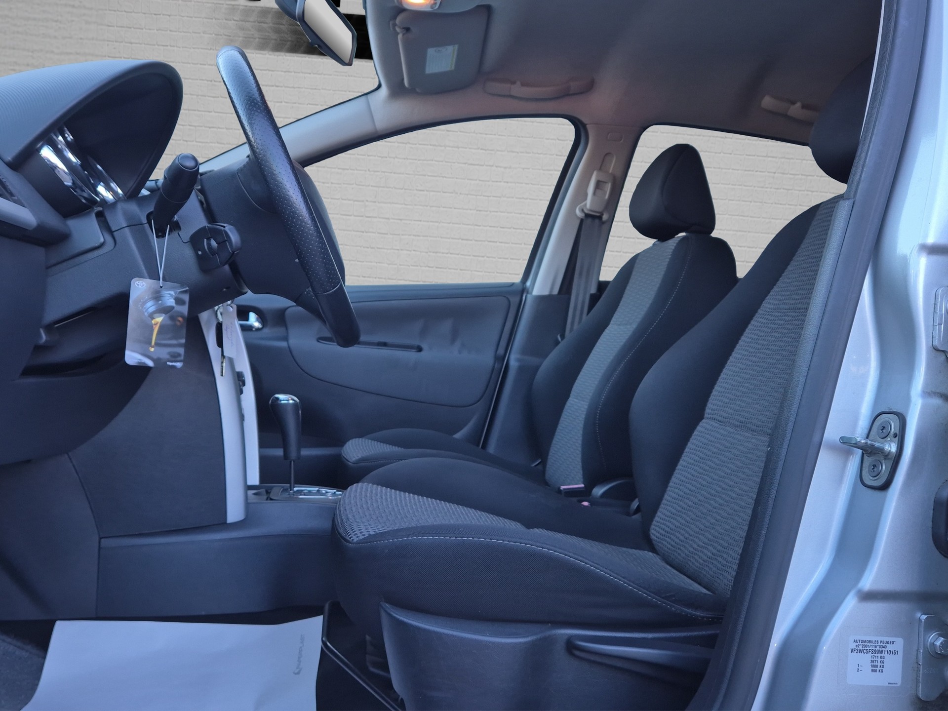 PEUGEOT 207 1.6 16V Sport Automatic-image-18