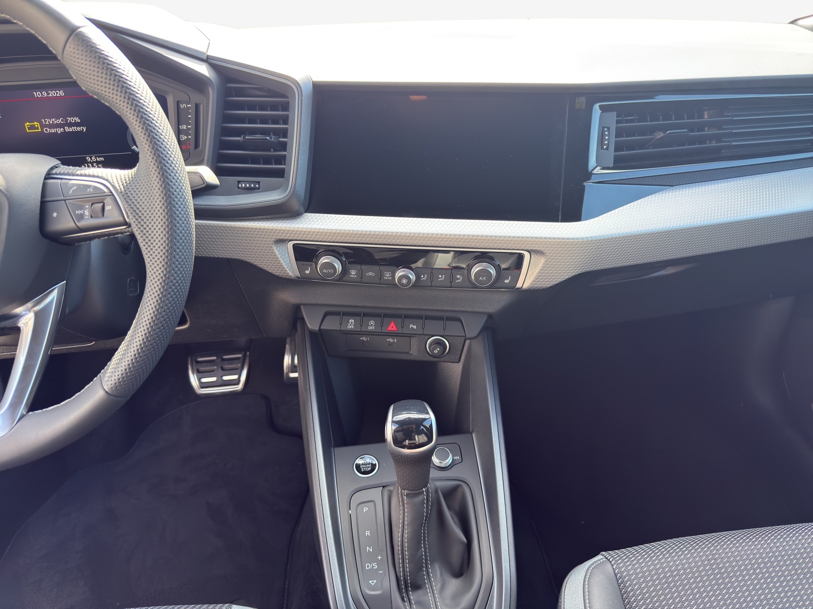 AUDI A1 Sportback 30 TFSI Attraction S-tronic-image-10