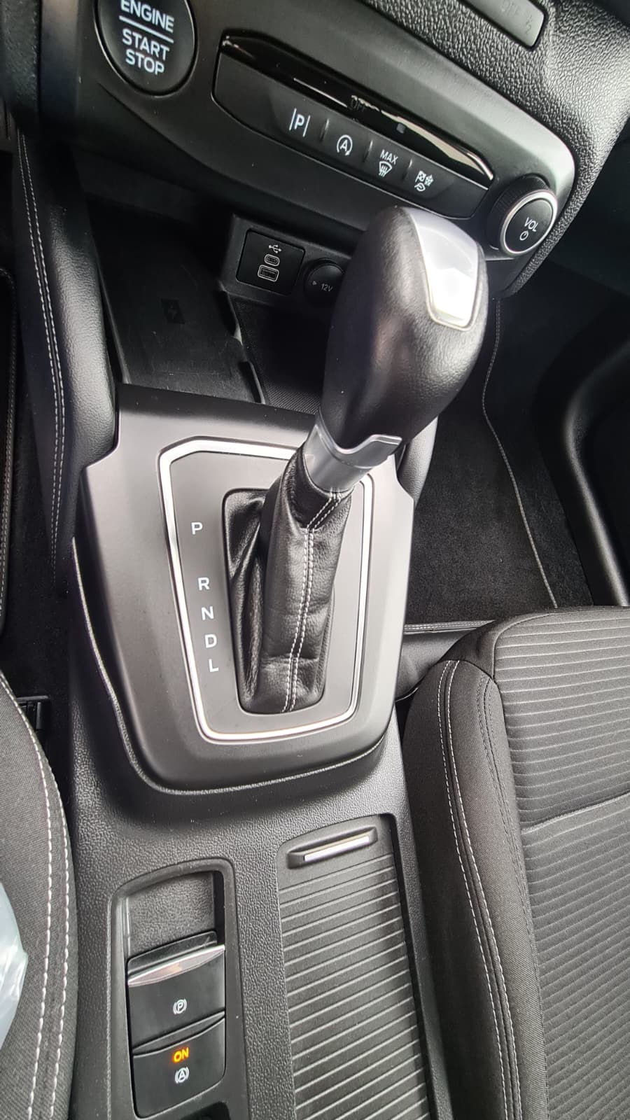 FORD Focus 1.0 MHEV Titanium X Automat ** Gr-Navi ** RF-Kamera ** Abstandsregelsystem ** Sitzheizung ** Neues Modell 2023 **-image-11