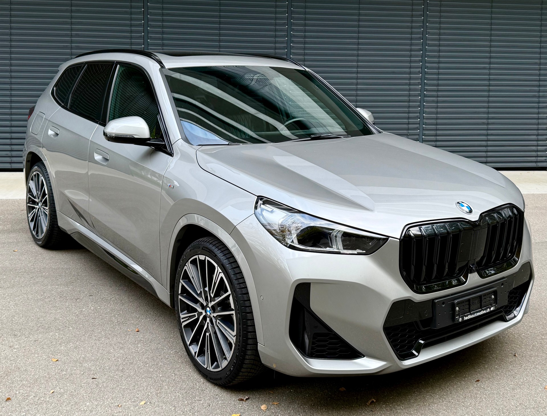 BMW X1 xDrive 23i 48V M Sport-image-2