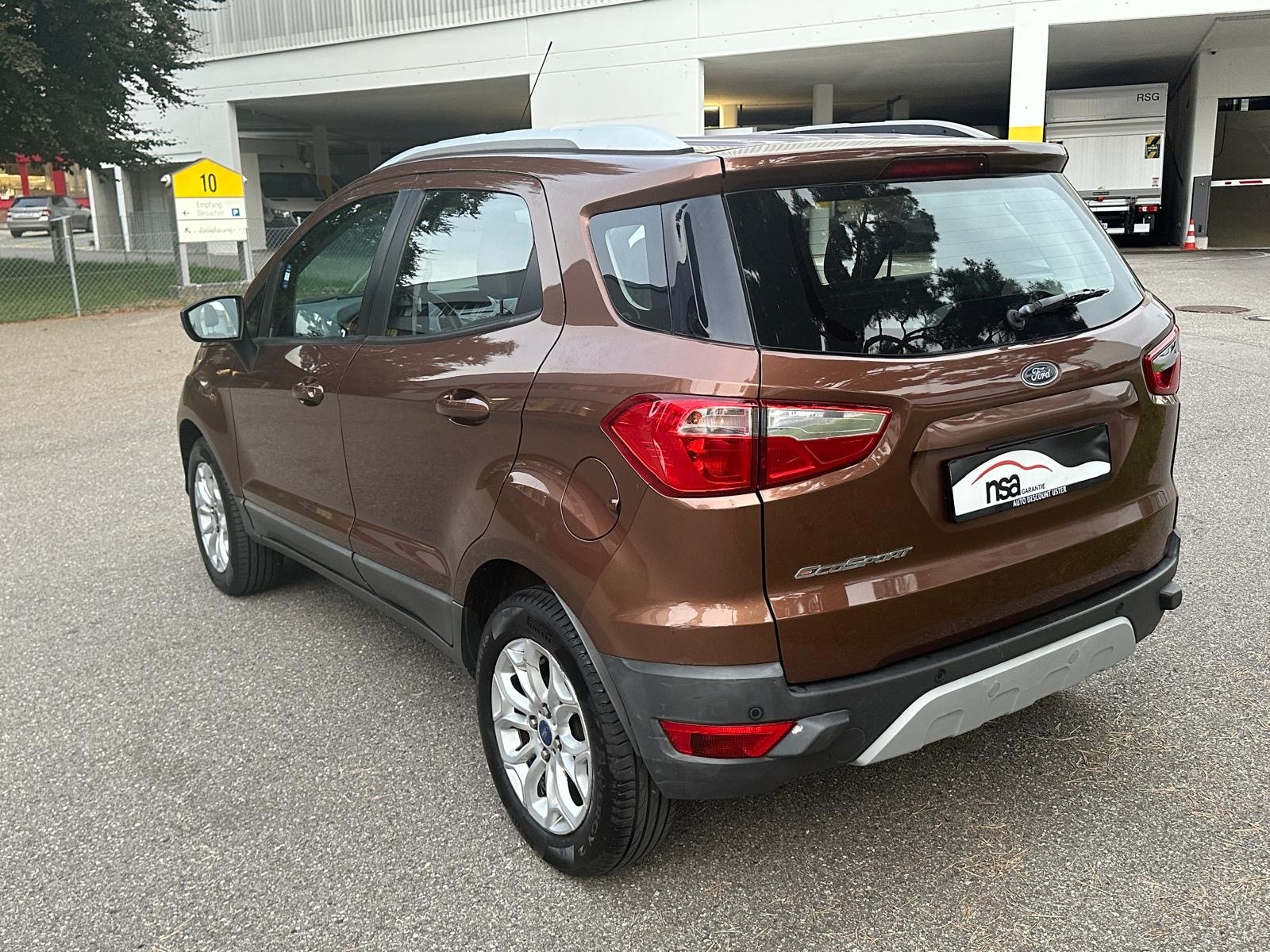 FORD EcoSport 1.5 Titanium PowerShift-image-4
