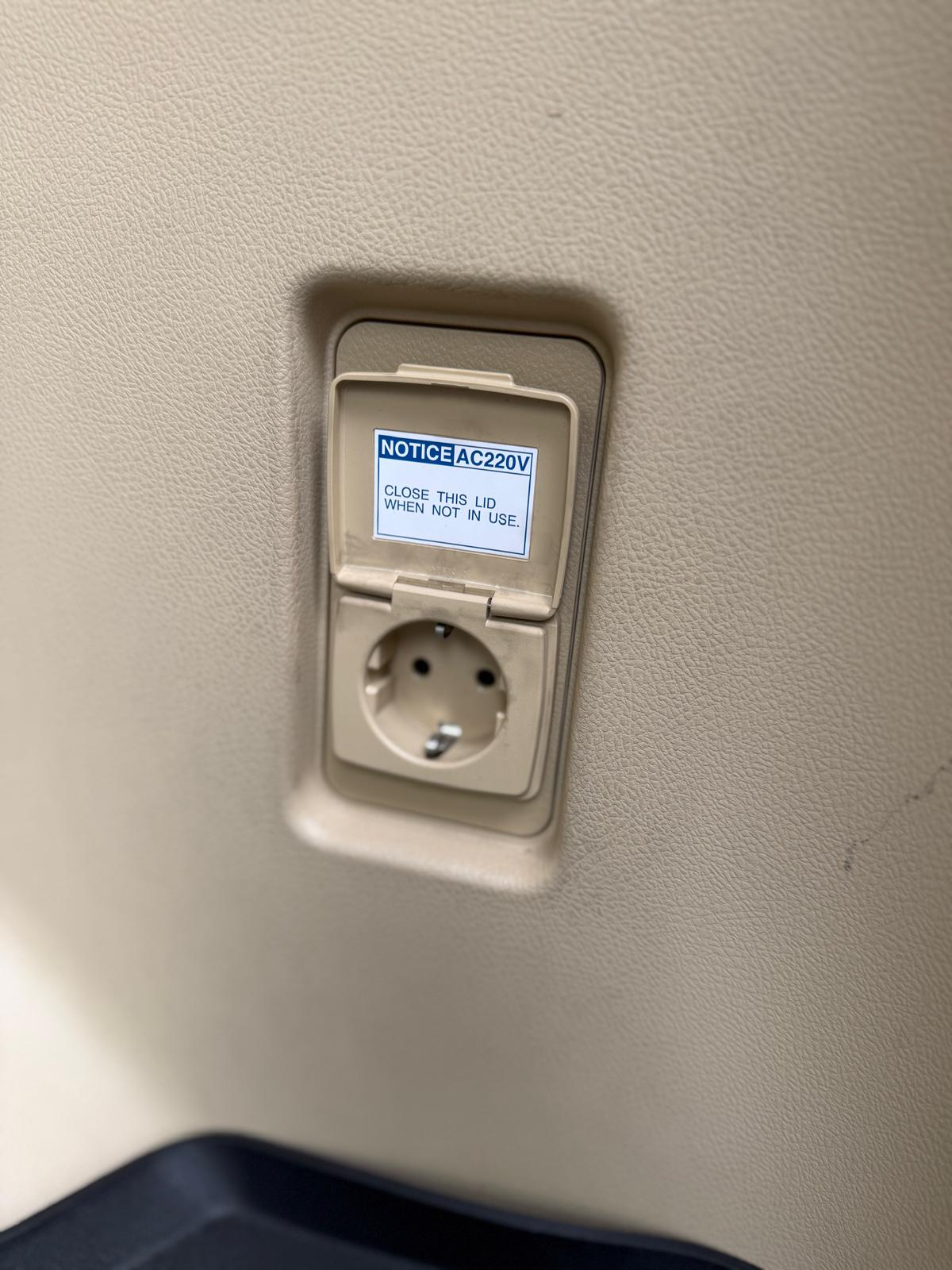 TOYOTA Land Cruiser 3.0 TD Luna Automatic-image-19