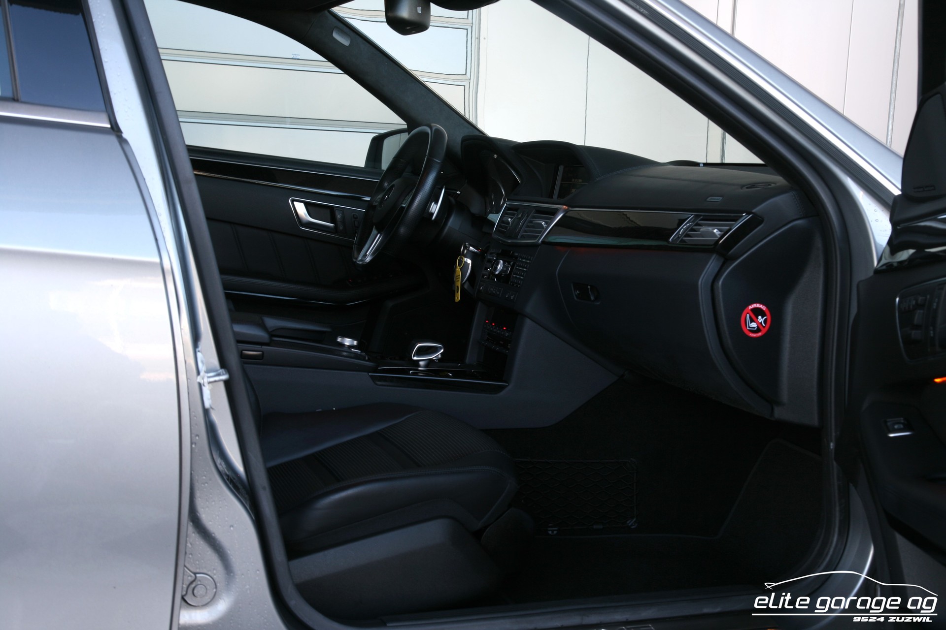 MERCEDES-BENZ E 63 AMG T-Modell DESIGNO-image-14