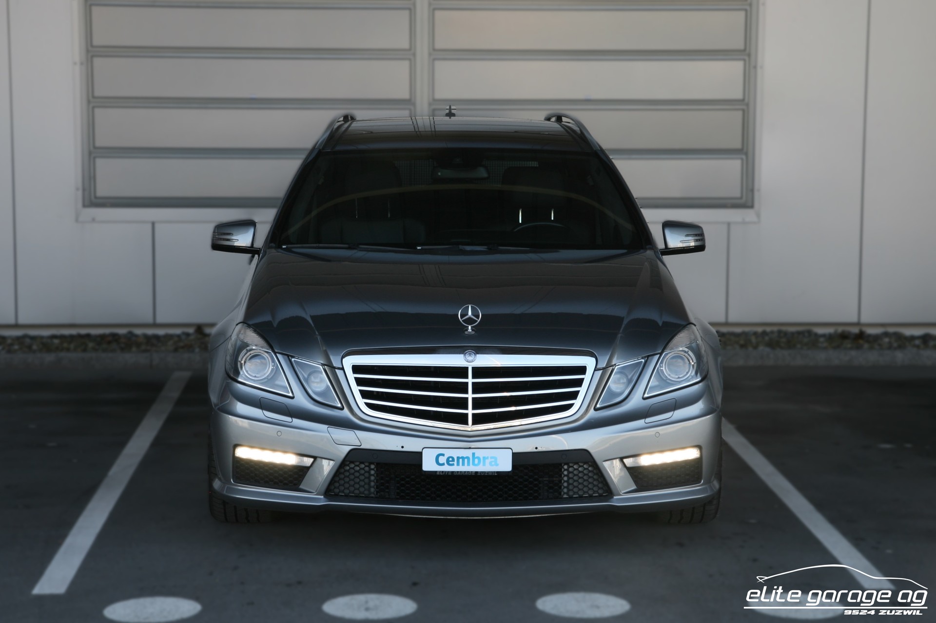 MERCEDES-BENZ E 63 AMG T-Modell DESIGNO-image-7
