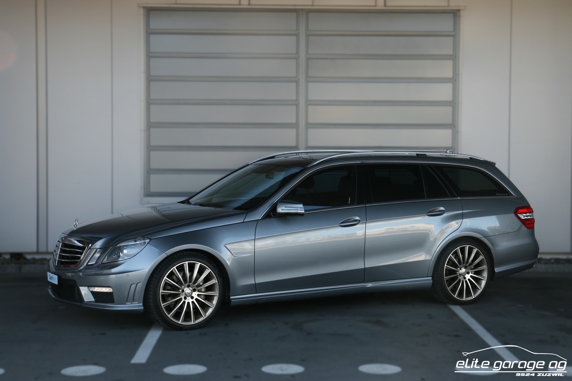 MERCEDES-BENZ E 63 AMG T-Modell DESIGNO-image-0