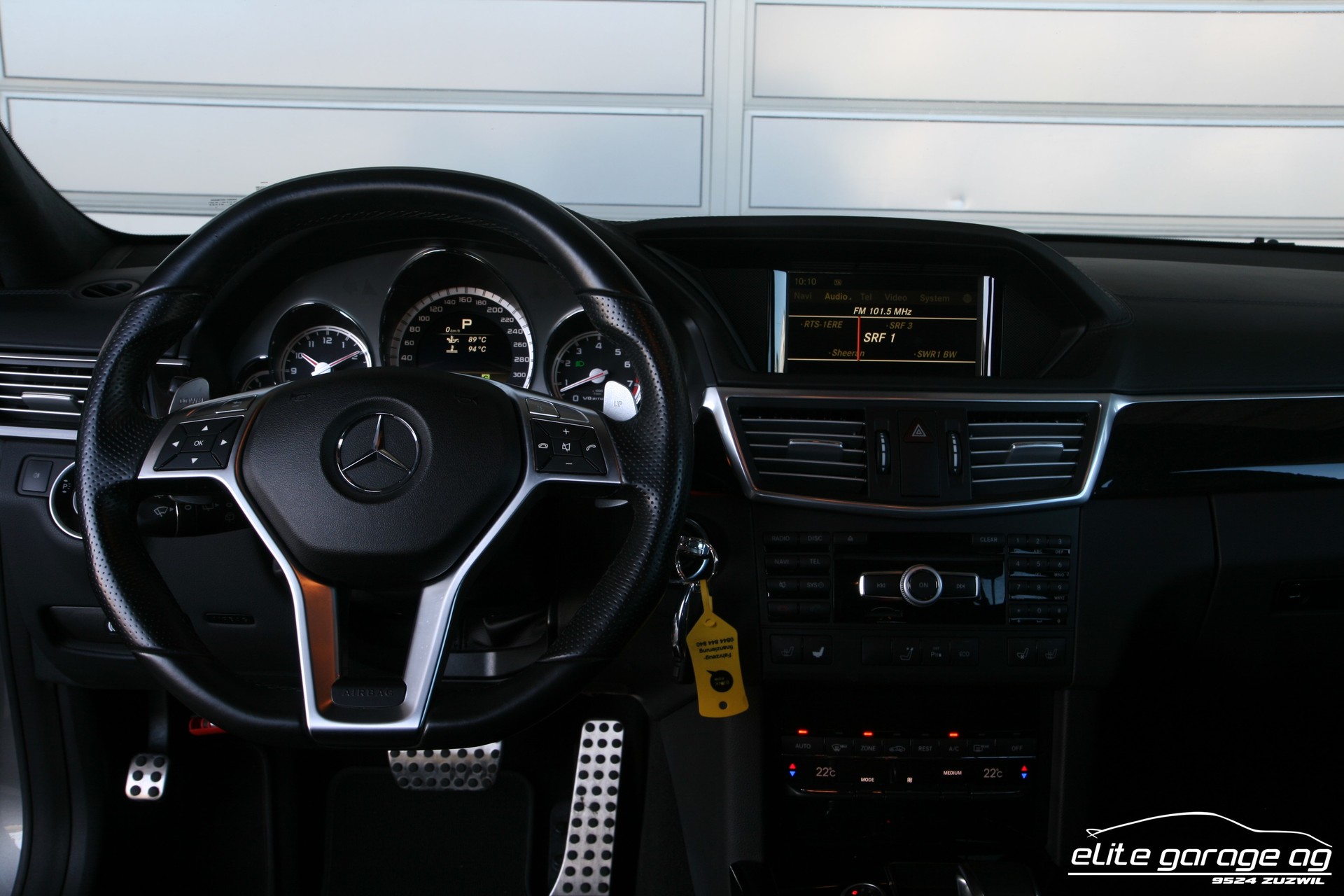MERCEDES-BENZ E 63 AMG T-Modell DESIGNO-image-13