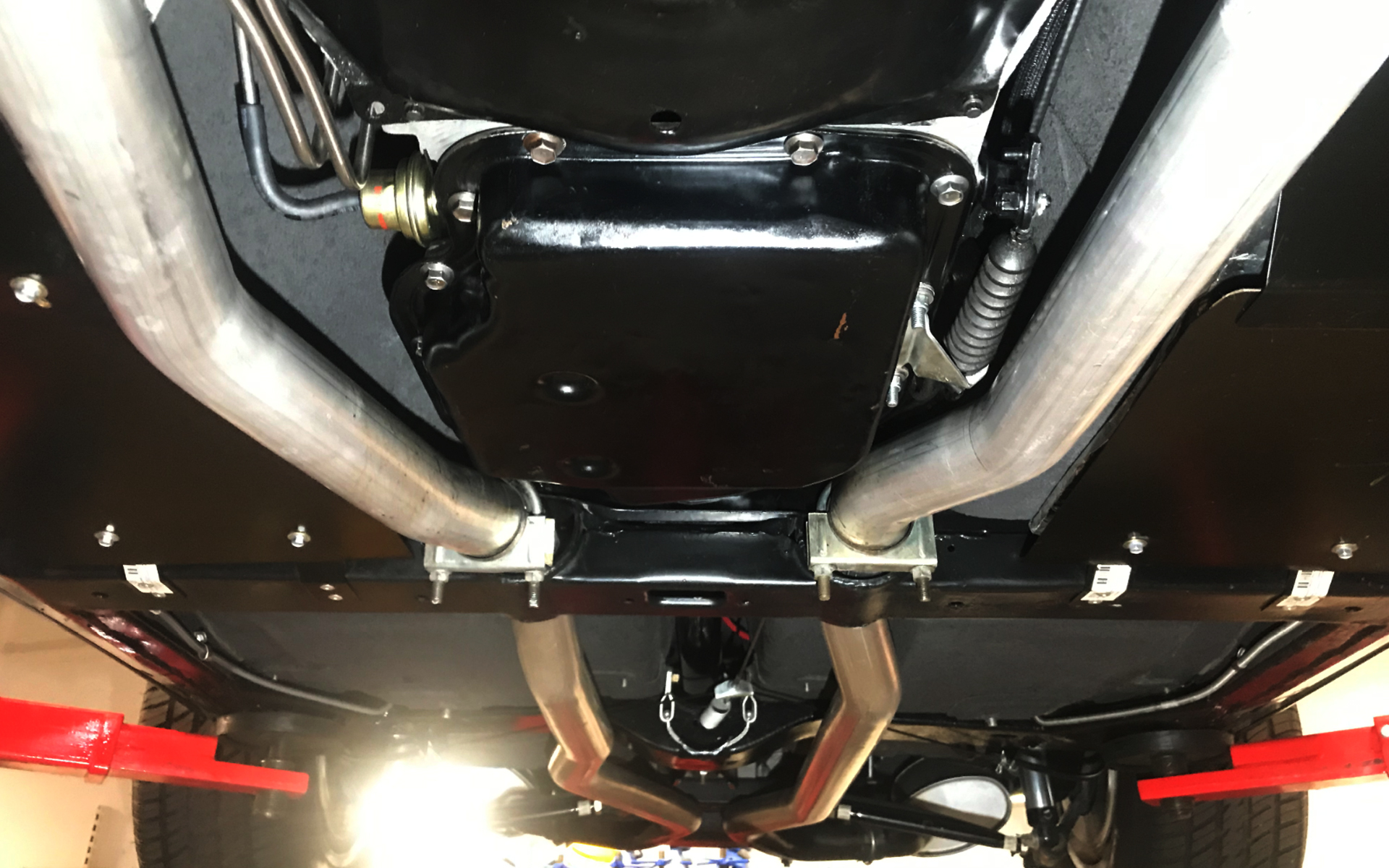 CHEVROLET CORVETTE C3-image-8
