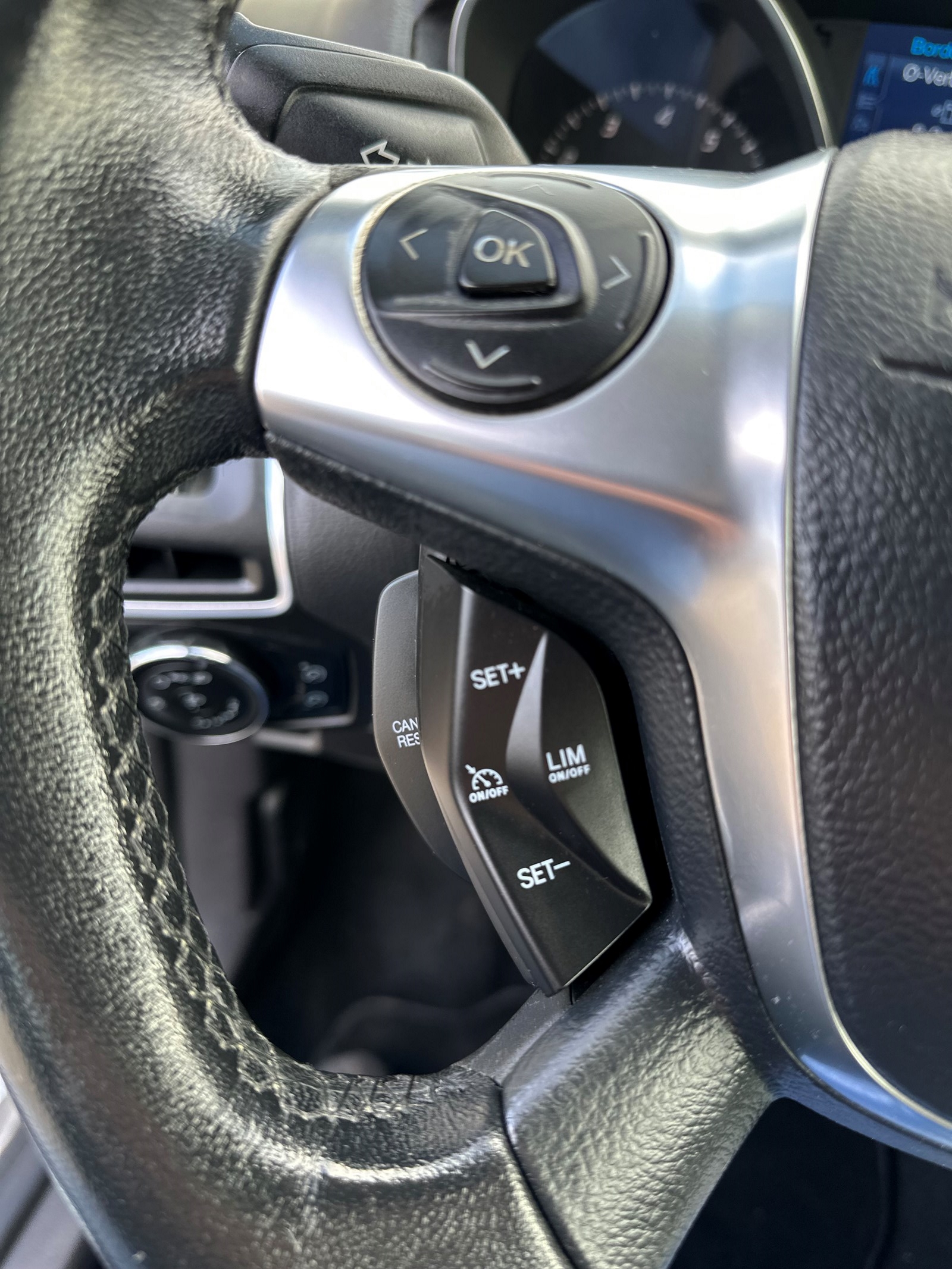FORD Focus 1.6i VCT Carving PowerShift-image-13