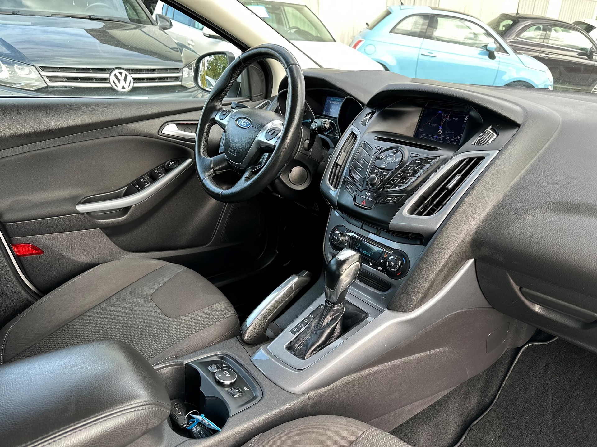 FORD Focus 1.6i VCT Carving PowerShift-image-5