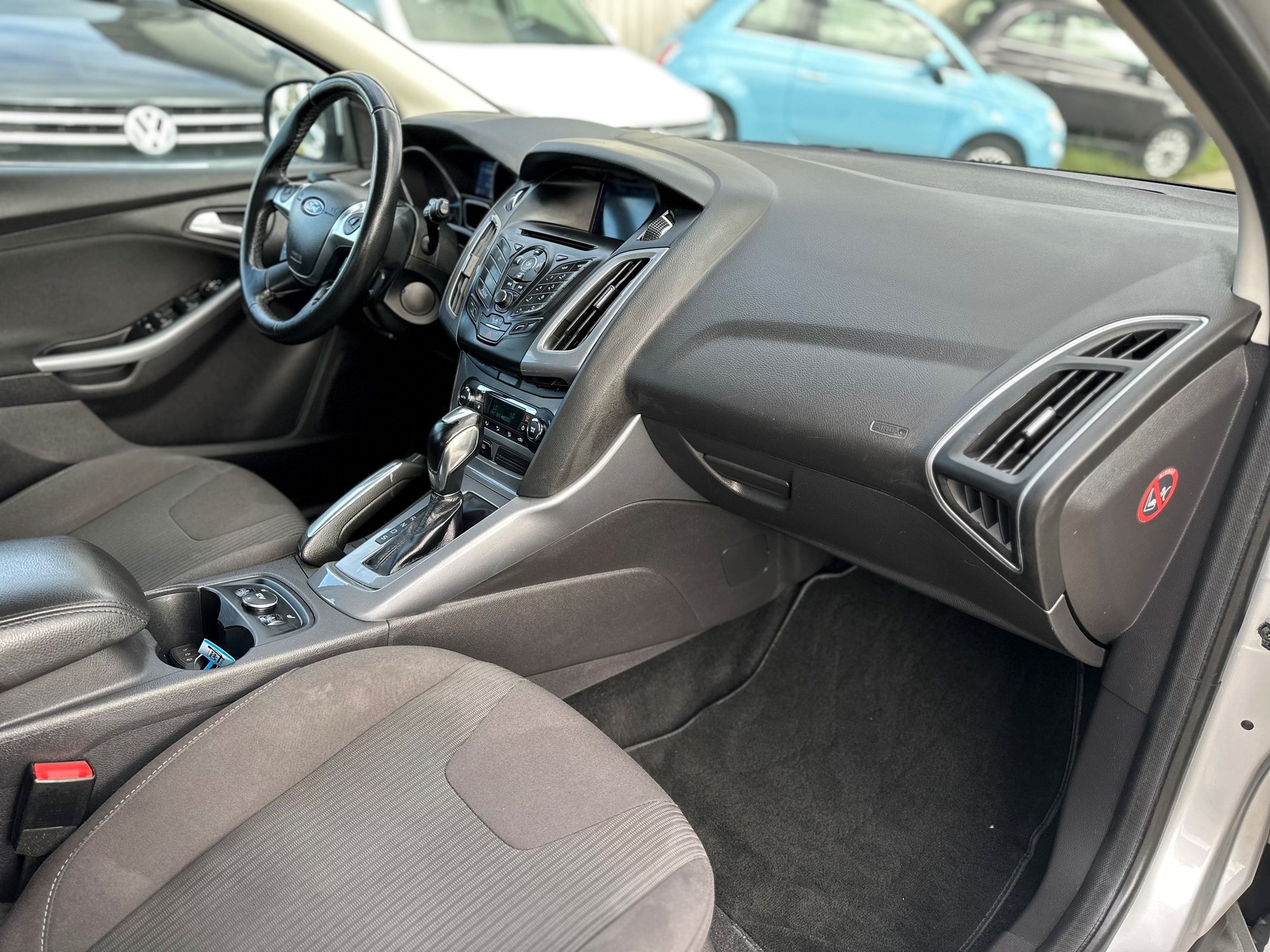 FORD Focus 1.6i VCT Carving PowerShift-image-4