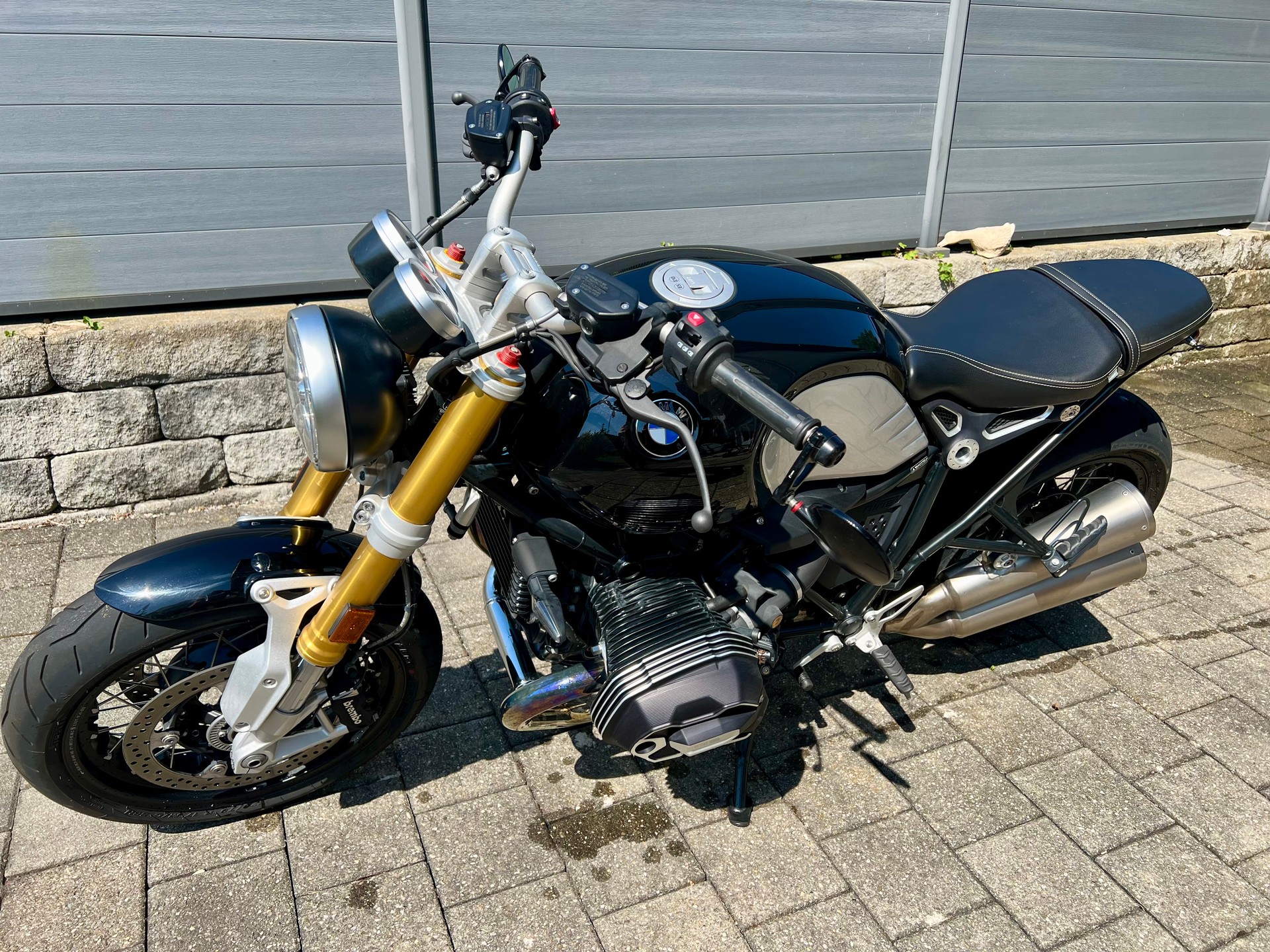 BMW R nineT