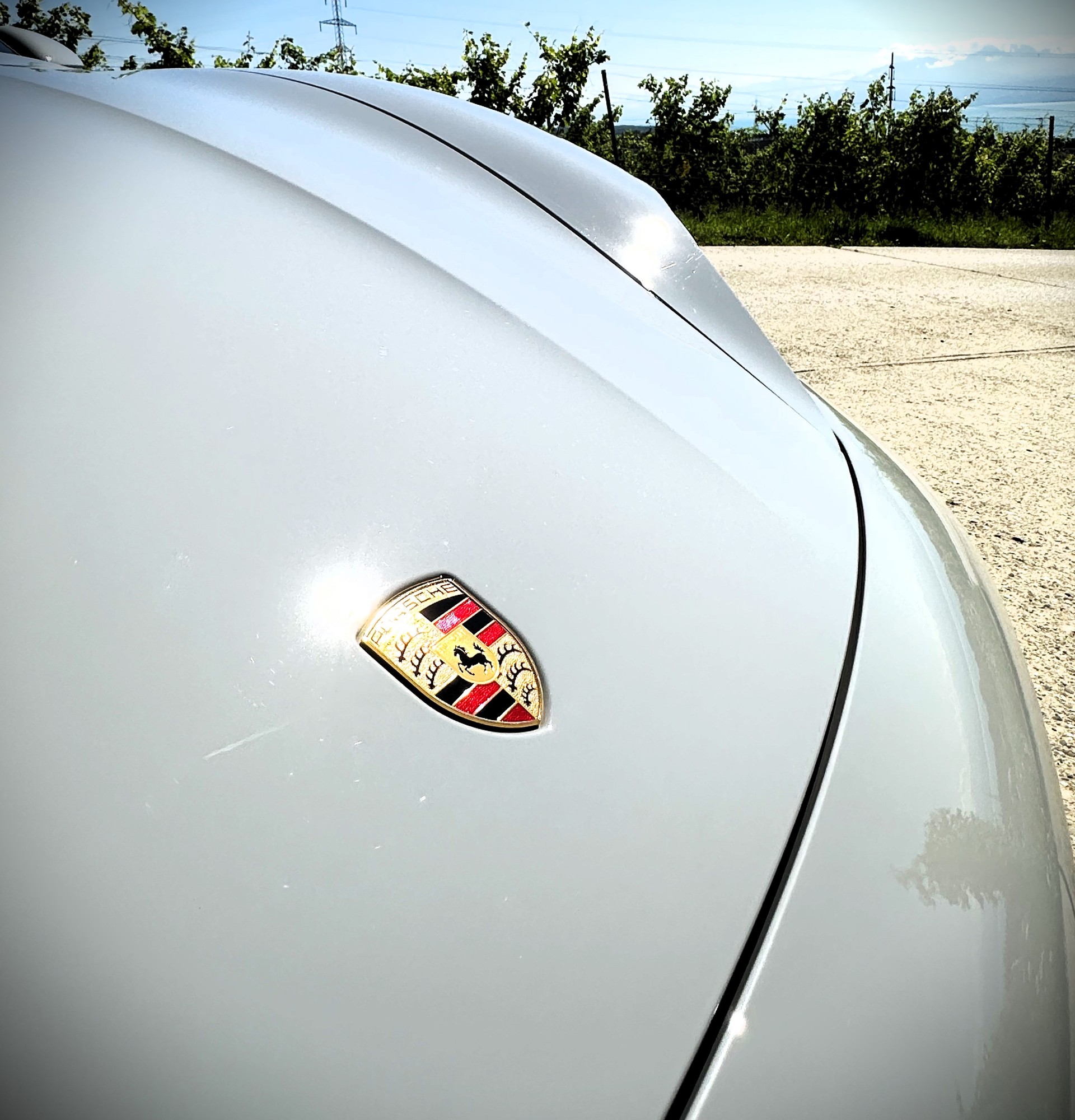 PORSCHE Taycan 4 Cross Turismo-image-24