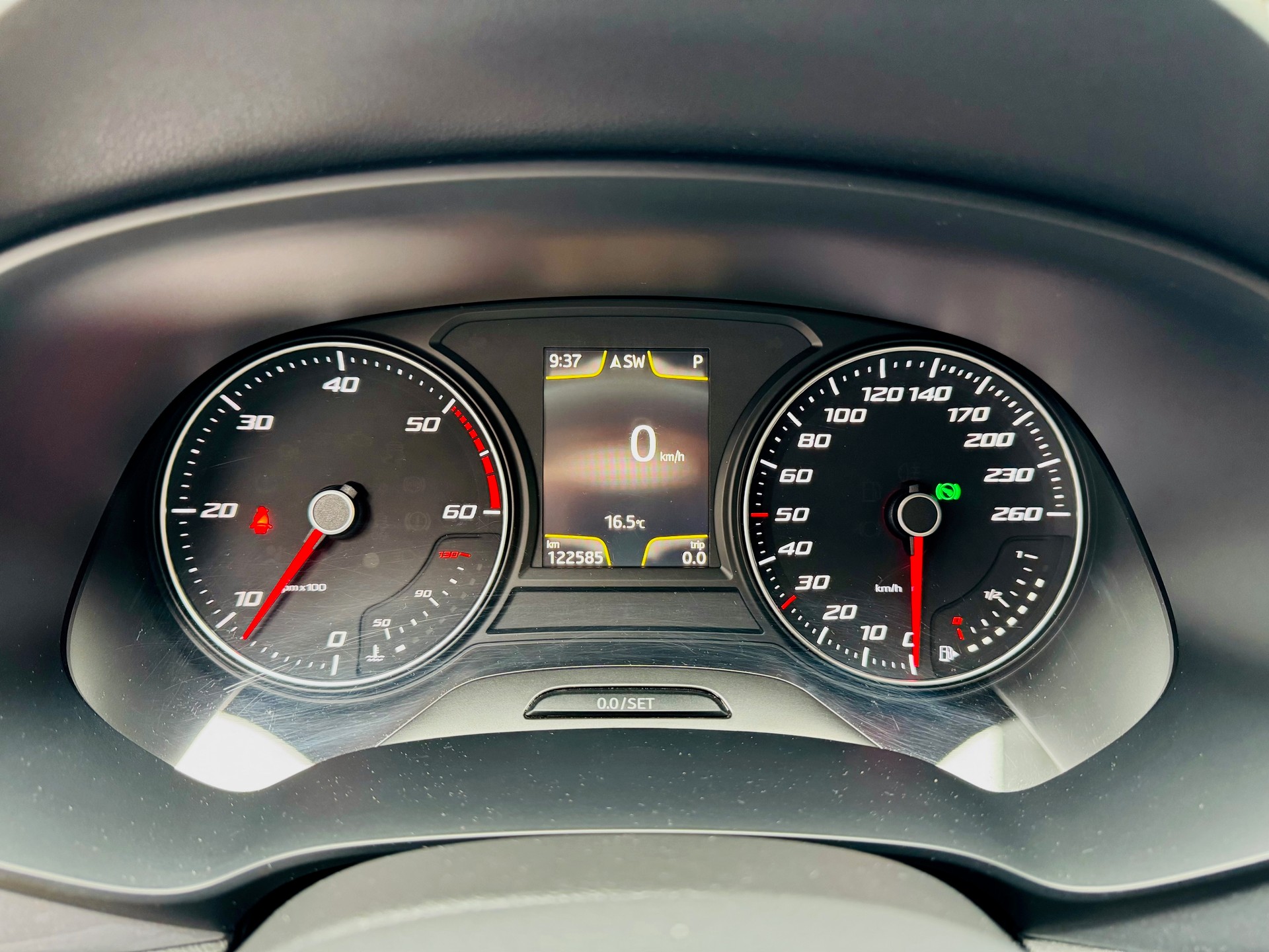 SEAT Leon ST 2.0 TDI FR DSG-image-10