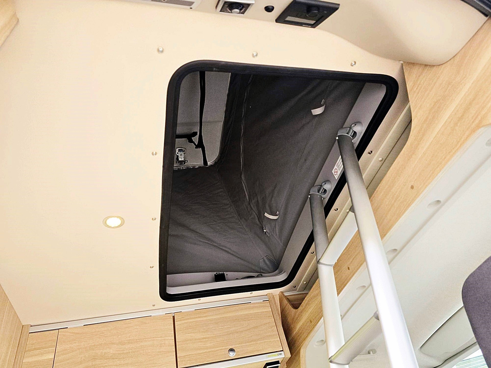 HYMER GRAND CANYON 600 2,3 DIESEL HUBDACH FIAT DUCATO MJ 150-image-7