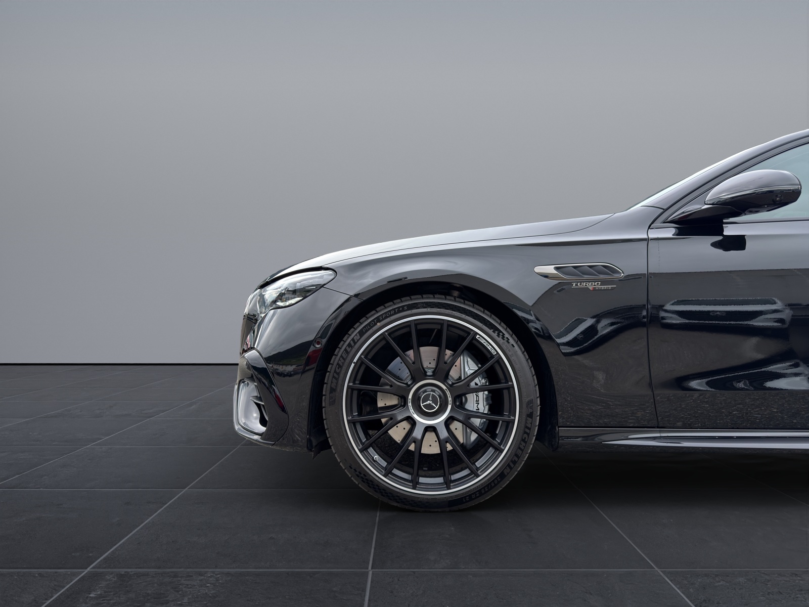 MERCEDES-BENZ E 53 Hybrid AMG 4matic+-image-13