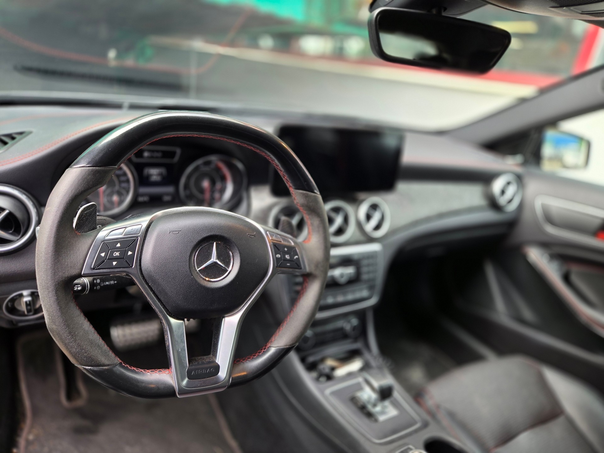 MERCEDES-BENZ GLA 45 AMG 4Matic 7G-DCT-image-10