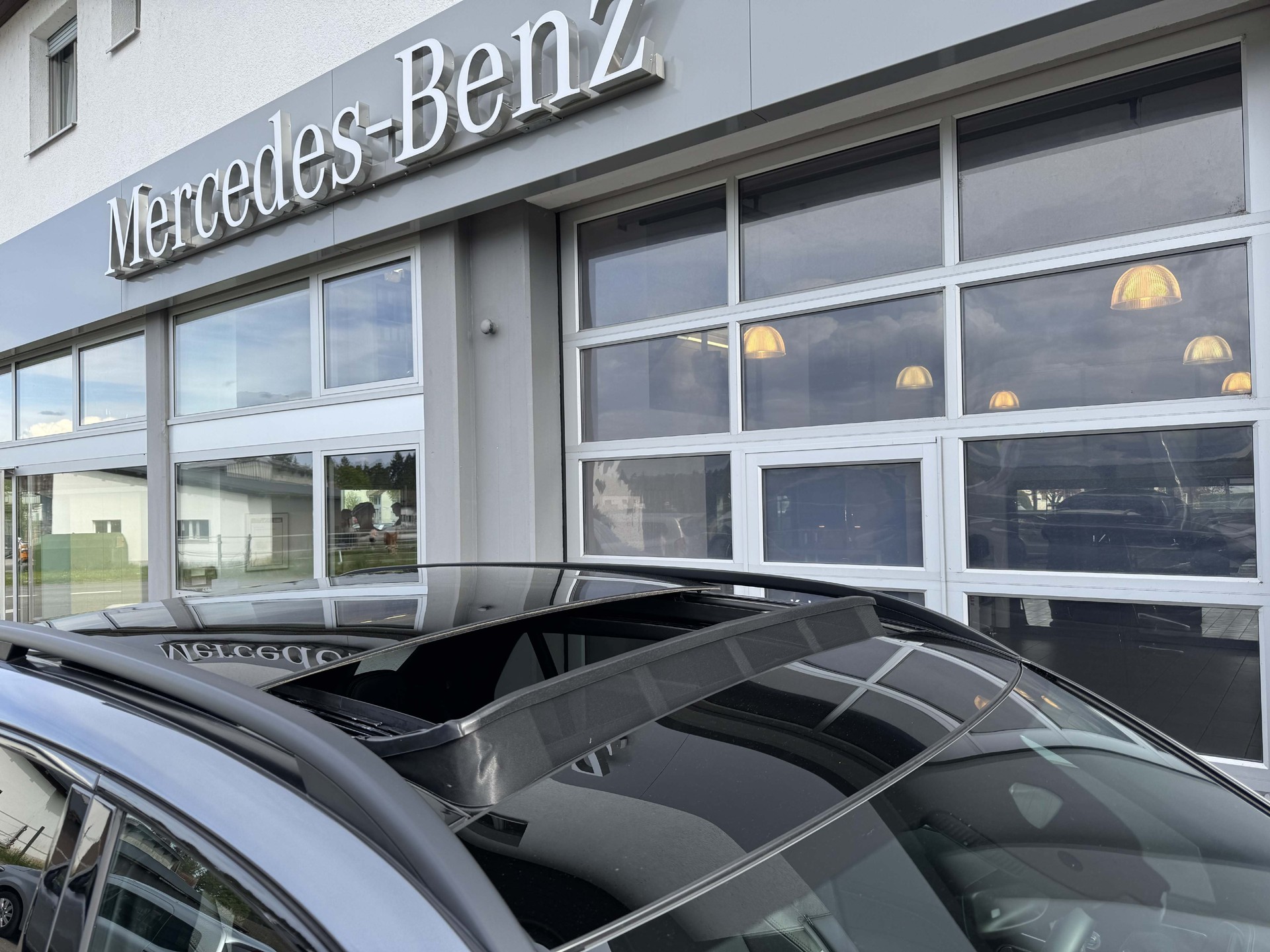 MERCEDES-BENZ GLE 300d AMG-Line 4Matic-image-11
